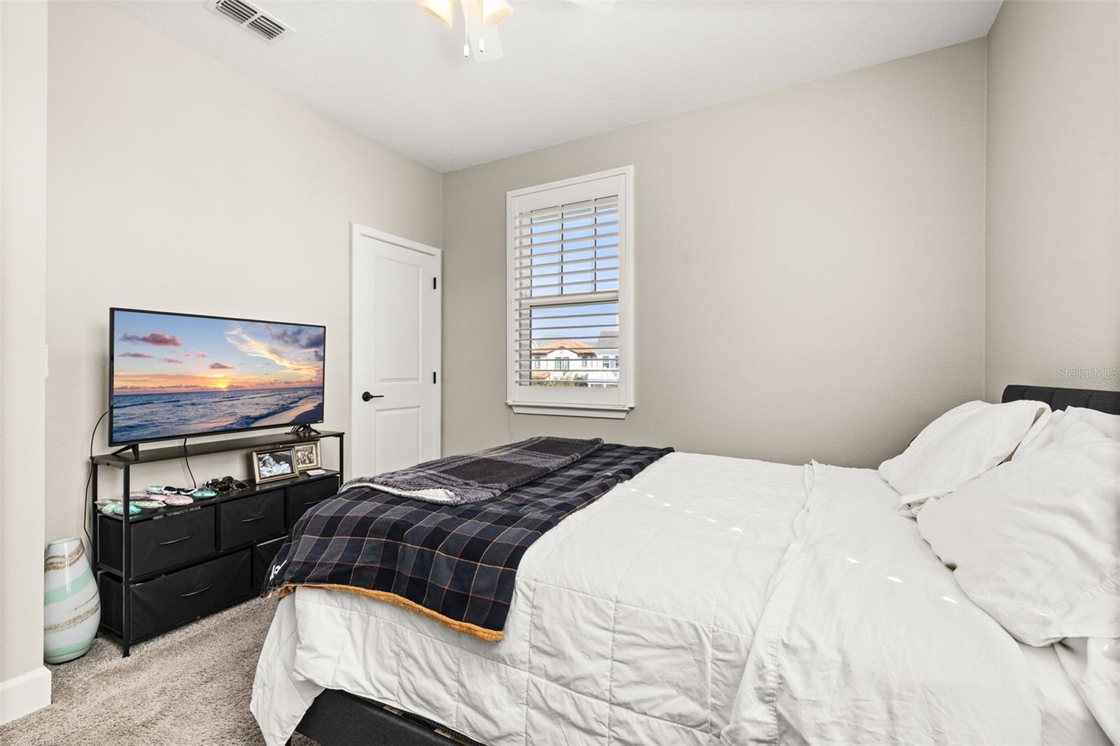 7489 ESTUARY LAKE LOOP