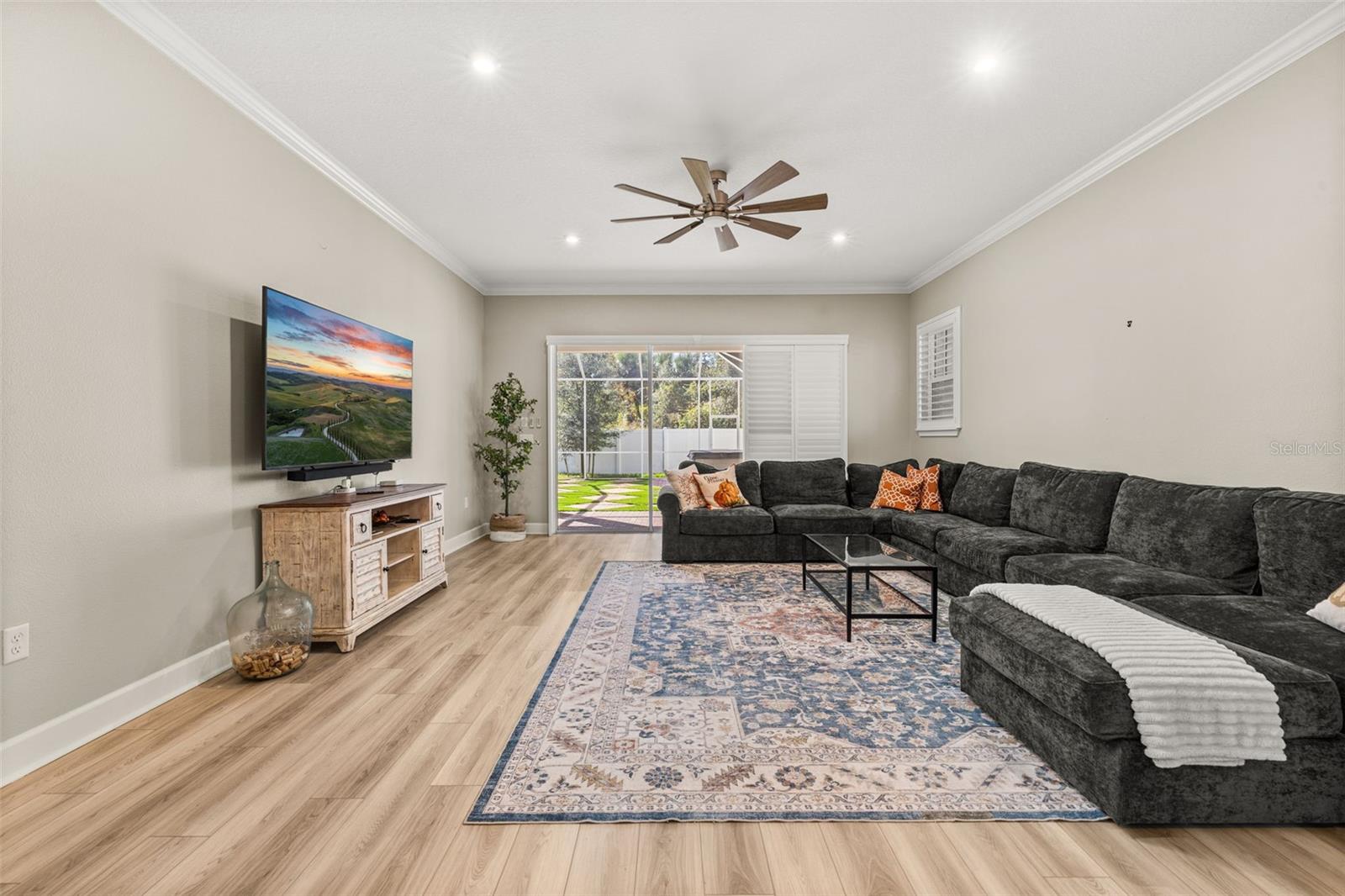 7489 ESTUARY LAKE LOOP