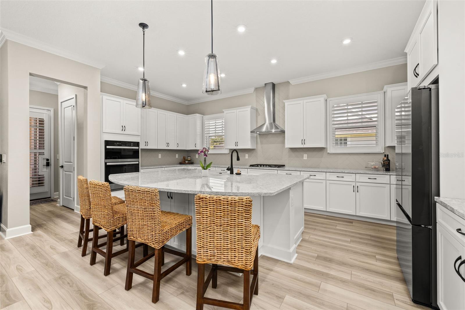 7489 ESTUARY LAKE LOOP