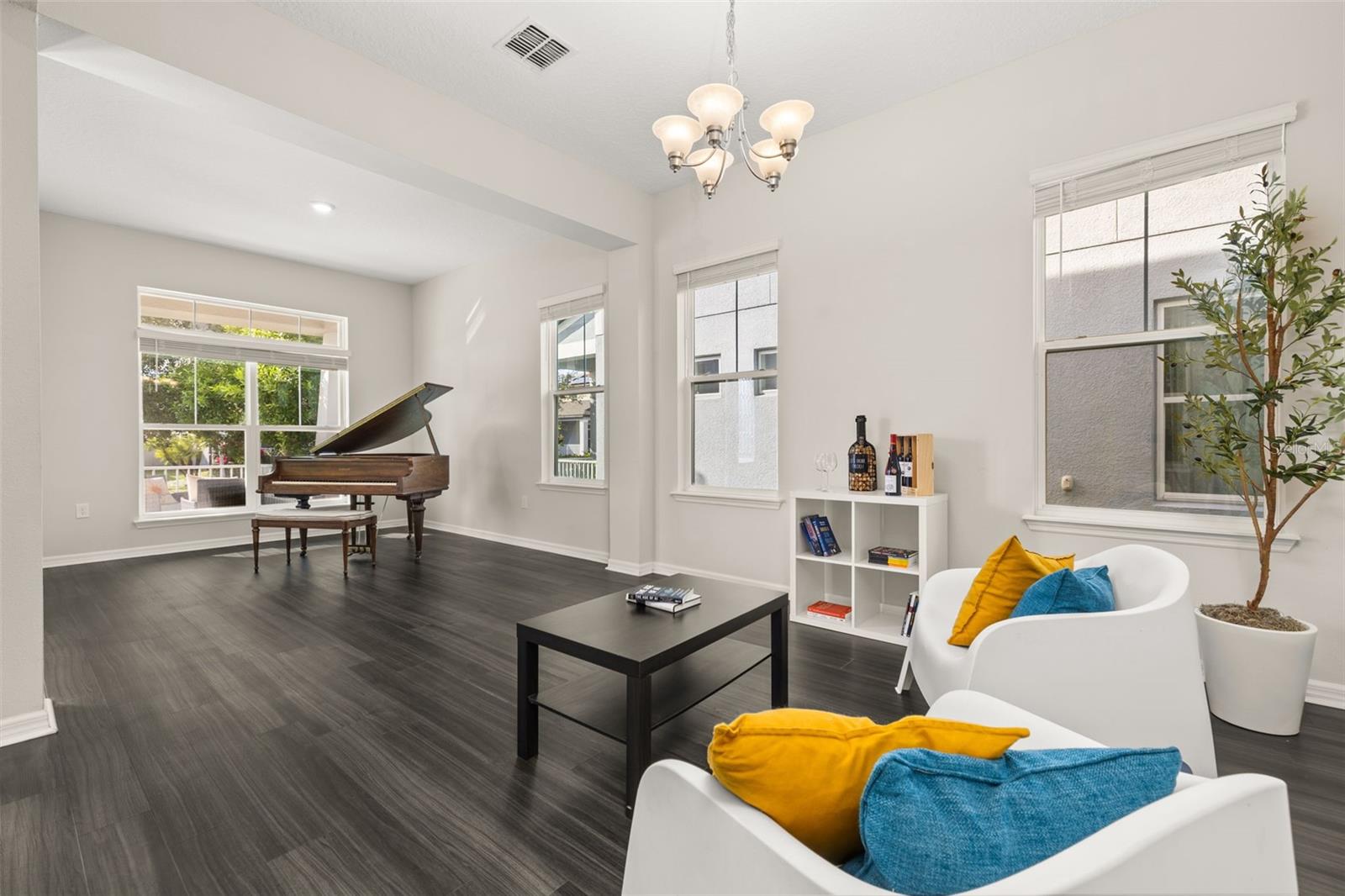 9870 SUMMERLAKE GROVES ST