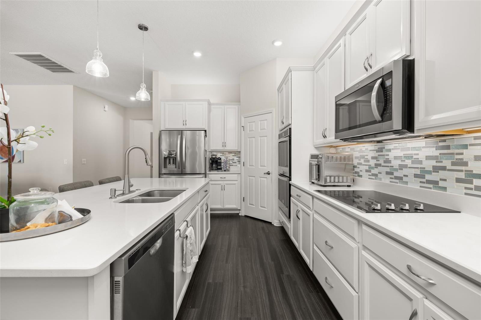 9870 SUMMERLAKE GROVES ST