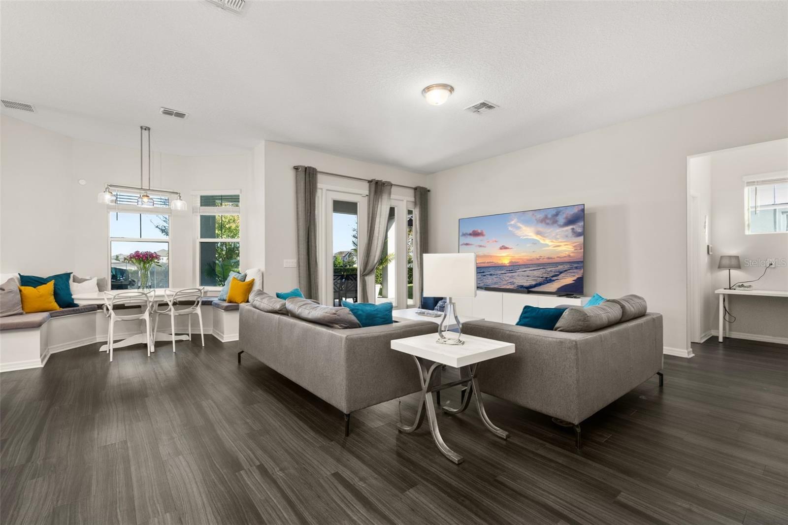 9870 SUMMERLAKE GROVES ST