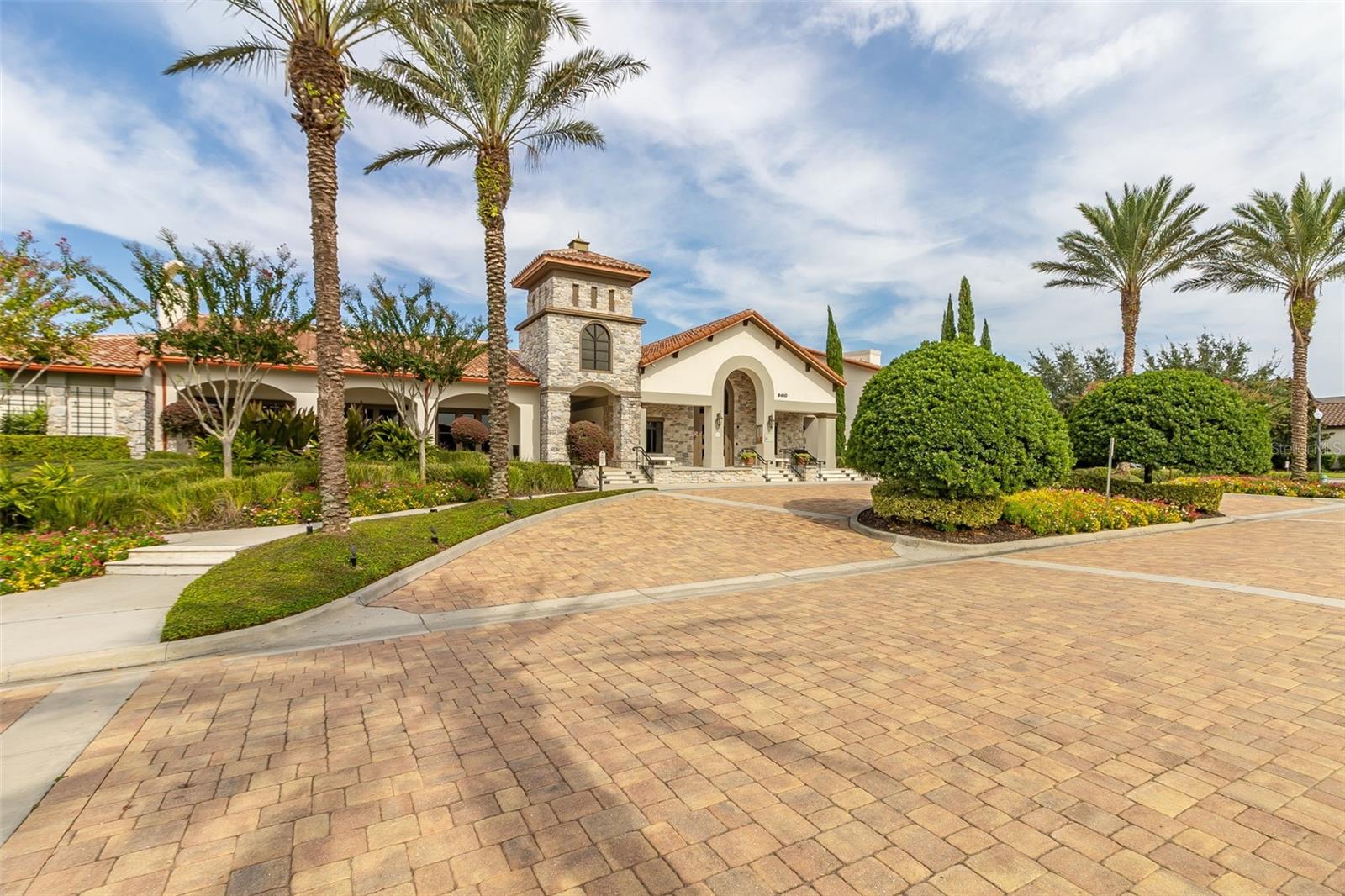 9870 SUMMERLAKE GROVES ST