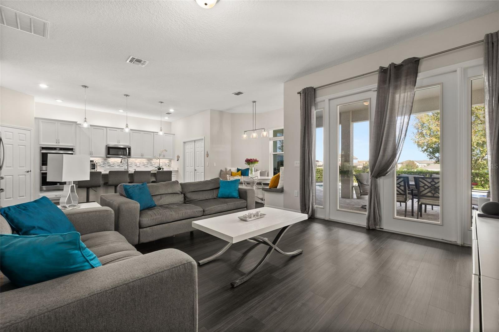 9870 SUMMERLAKE GROVES ST