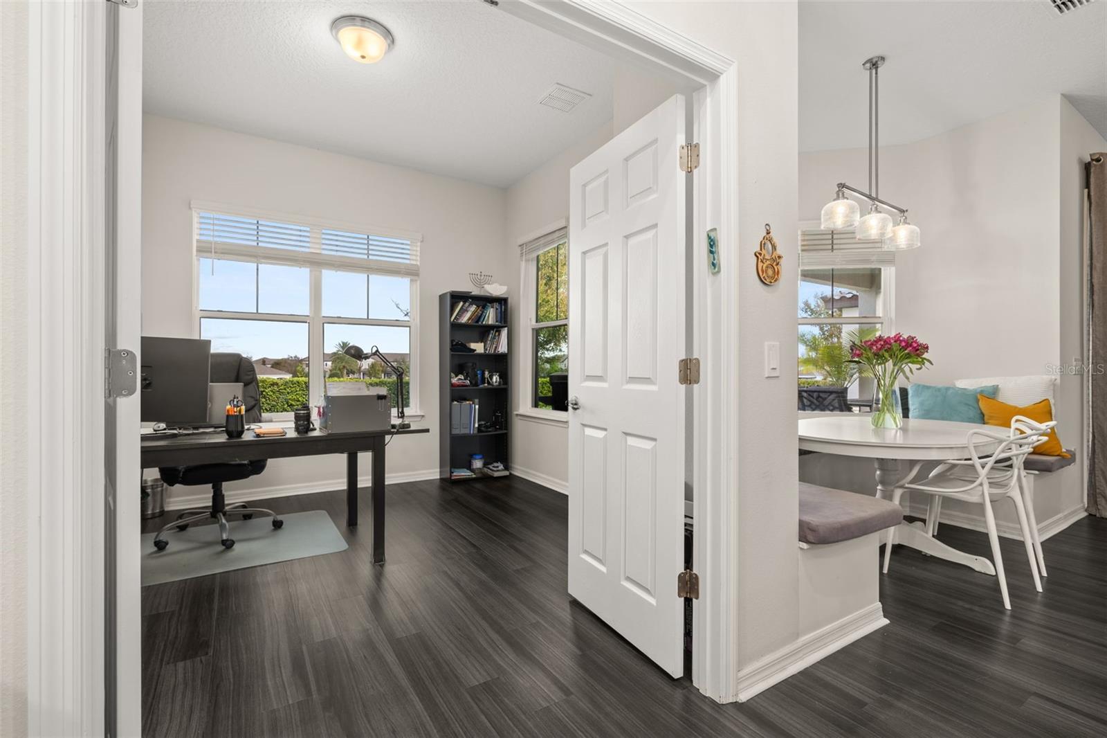 9870 SUMMERLAKE GROVES ST