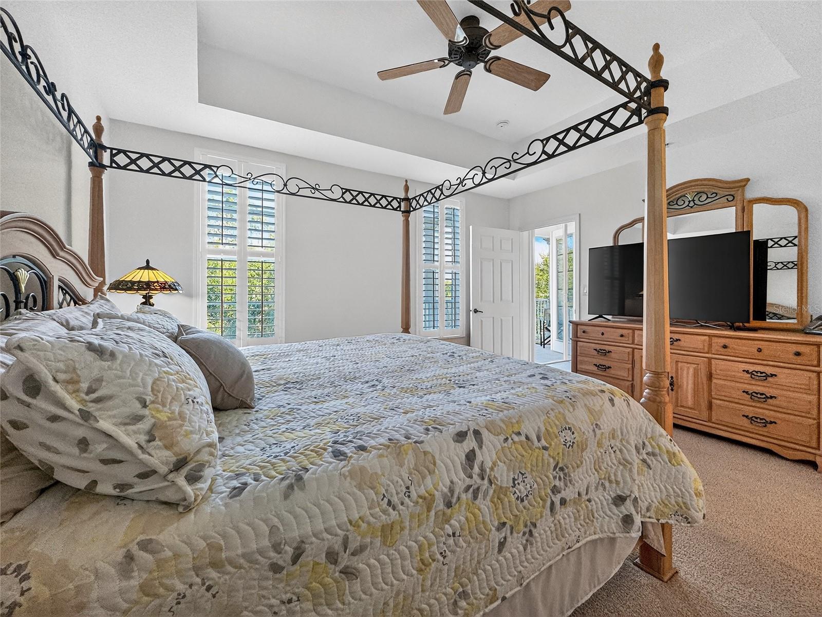 920 SPRING PARK ST #303