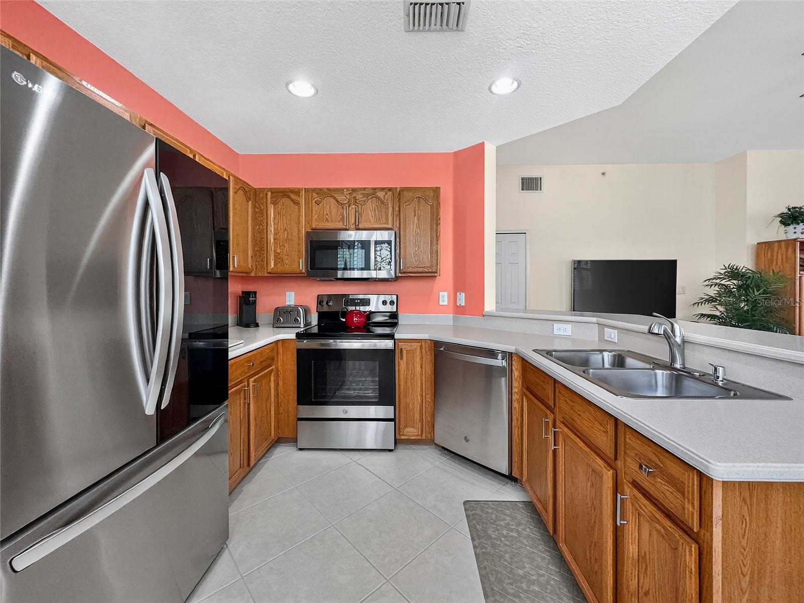 920 SPRING PARK ST #303