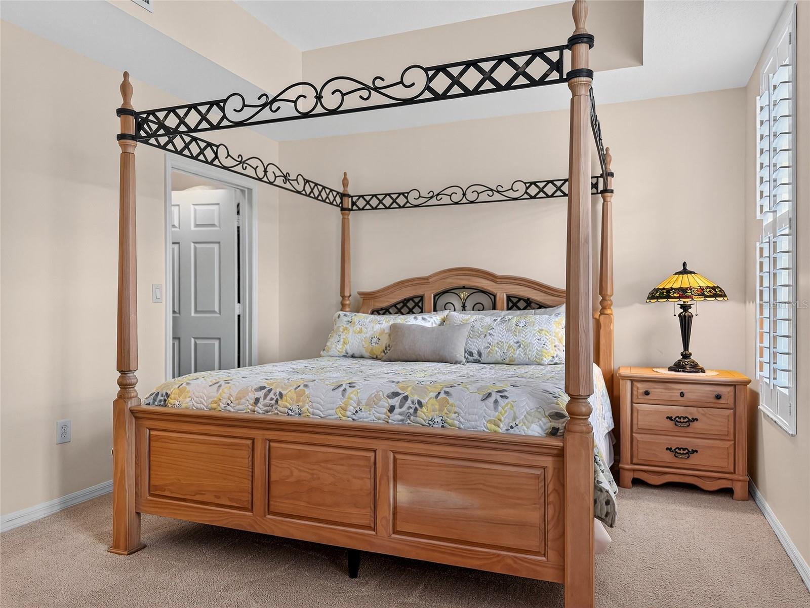 920 SPRING PARK ST #303