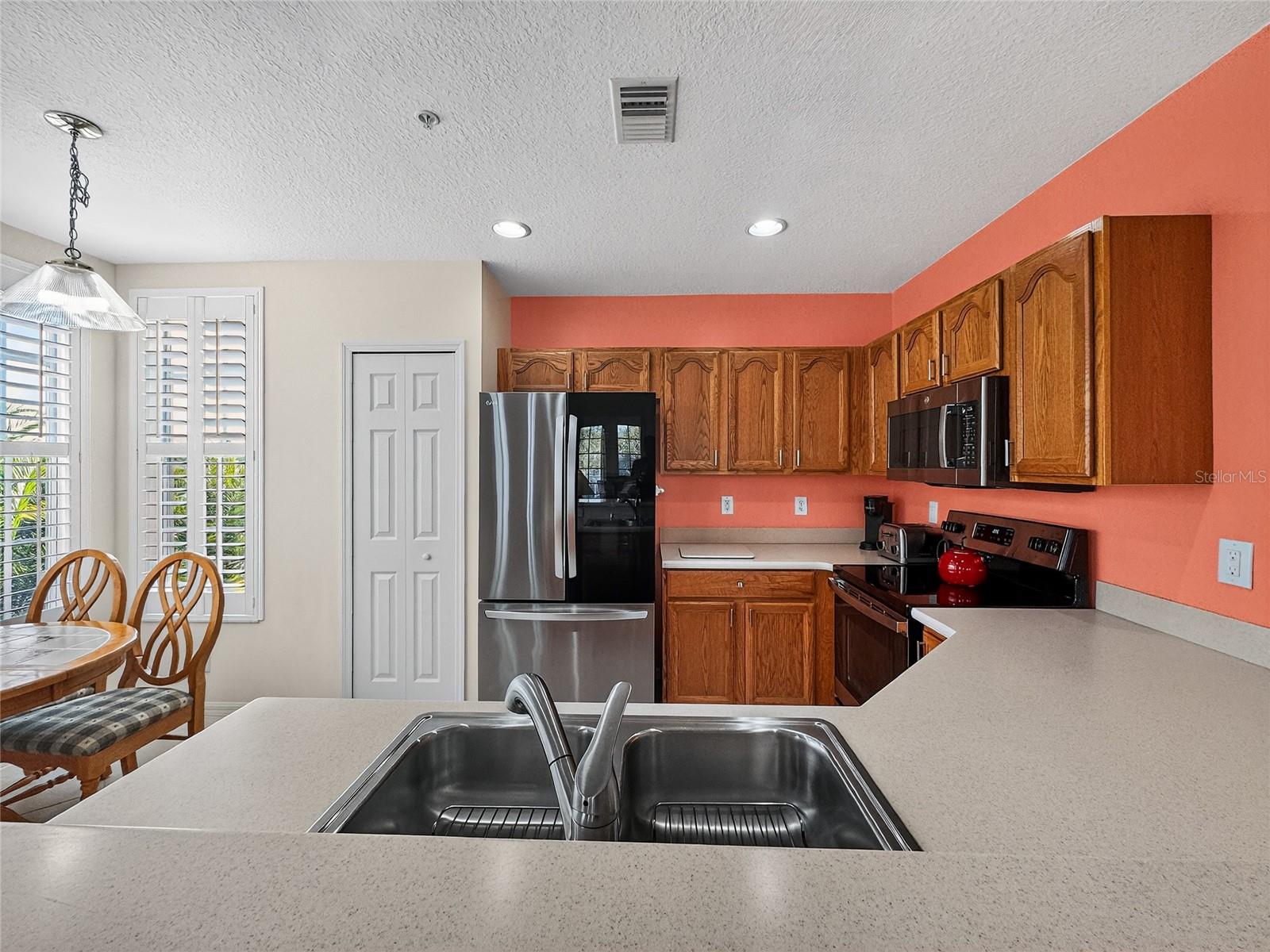 920 SPRING PARK ST #303