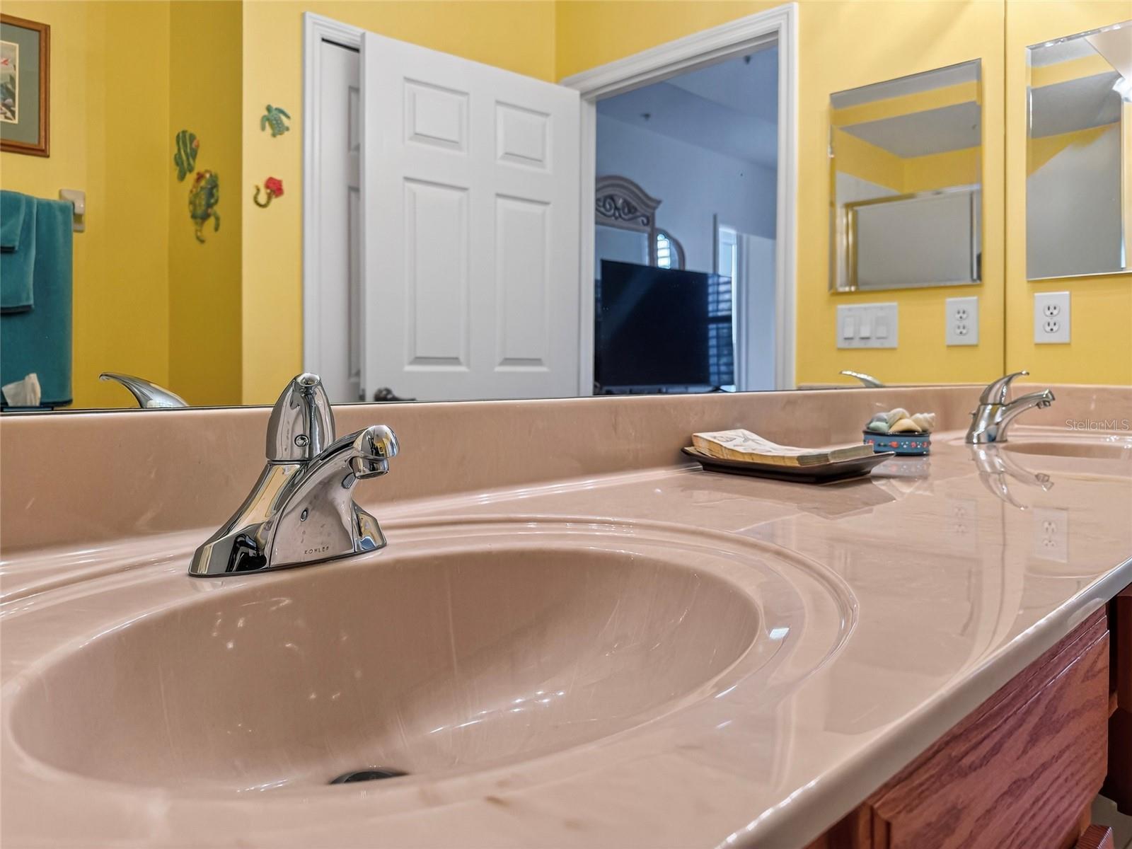 920 SPRING PARK ST #303