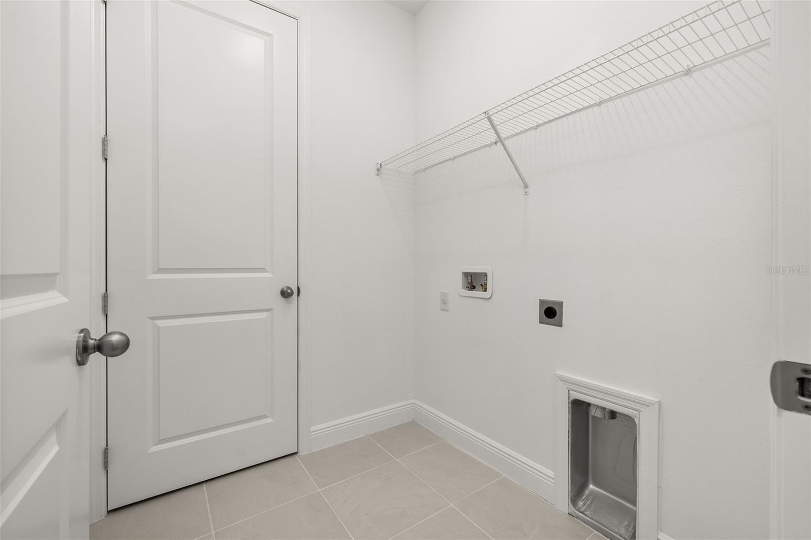 1014 SWAMP CHESTNUT LOOP