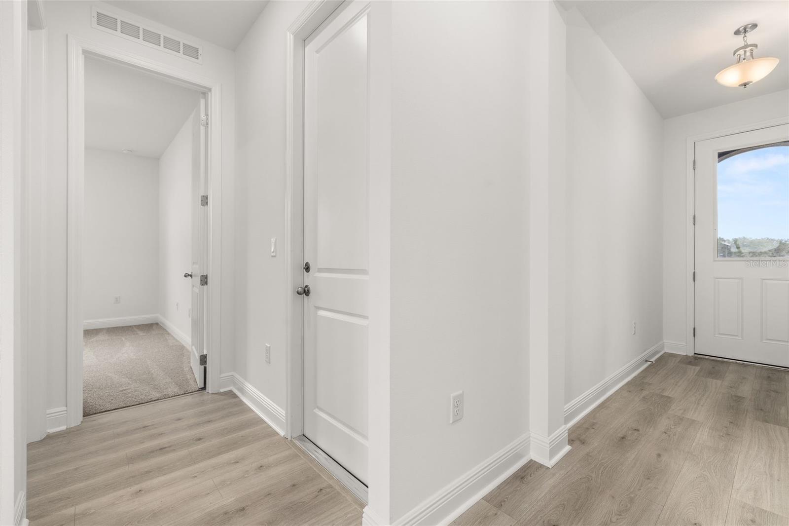 1014 SWAMP CHESTNUT LOOP