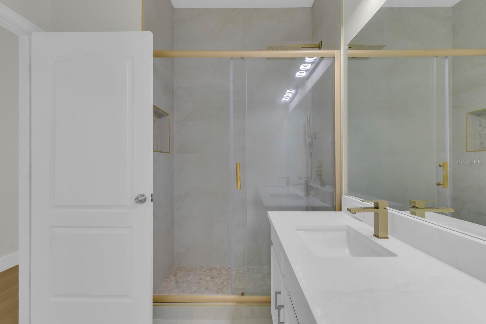 15583 HAMLIN BLOSSOM AVE