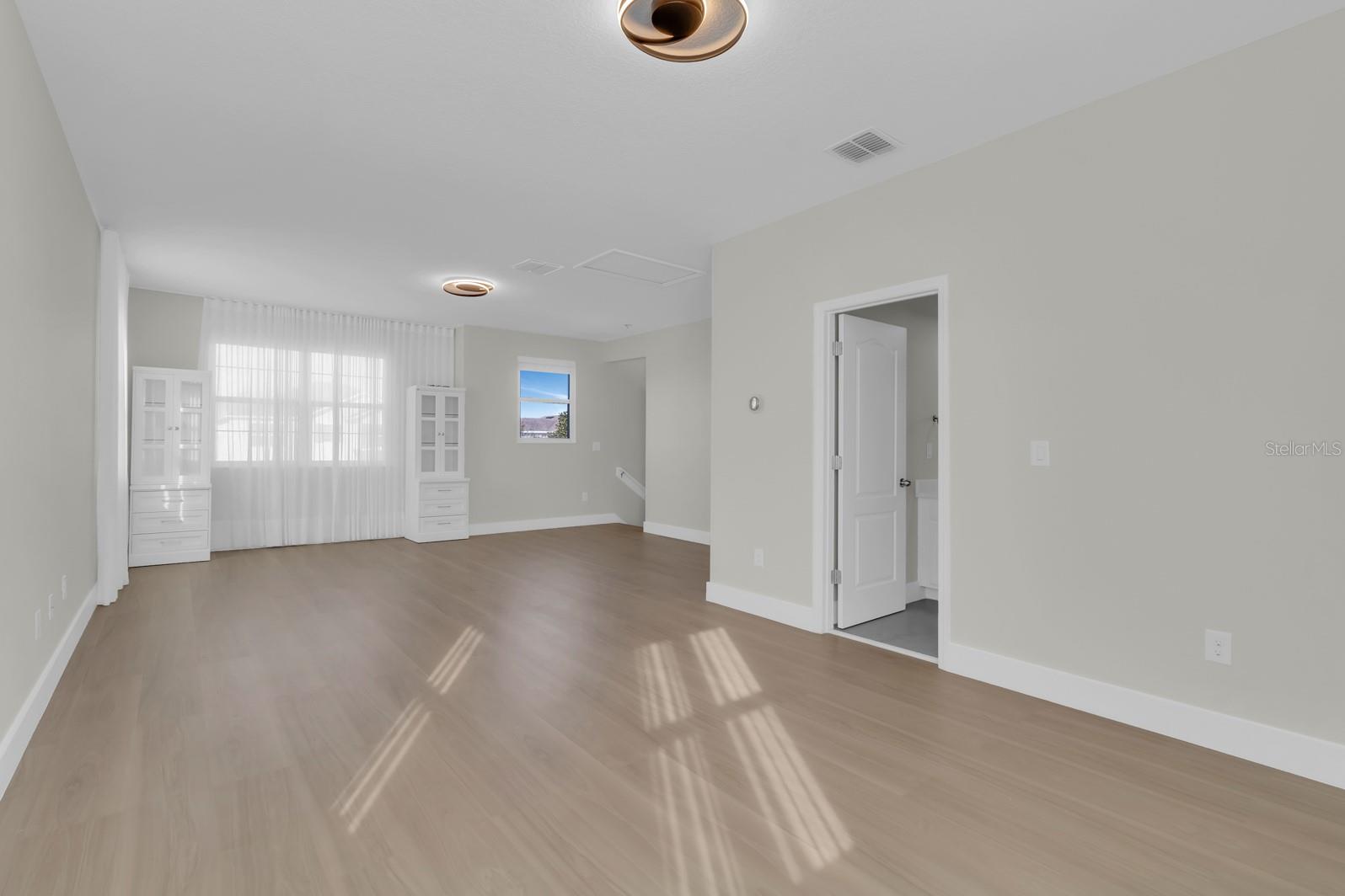 15583 HAMLIN BLOSSOM AVE