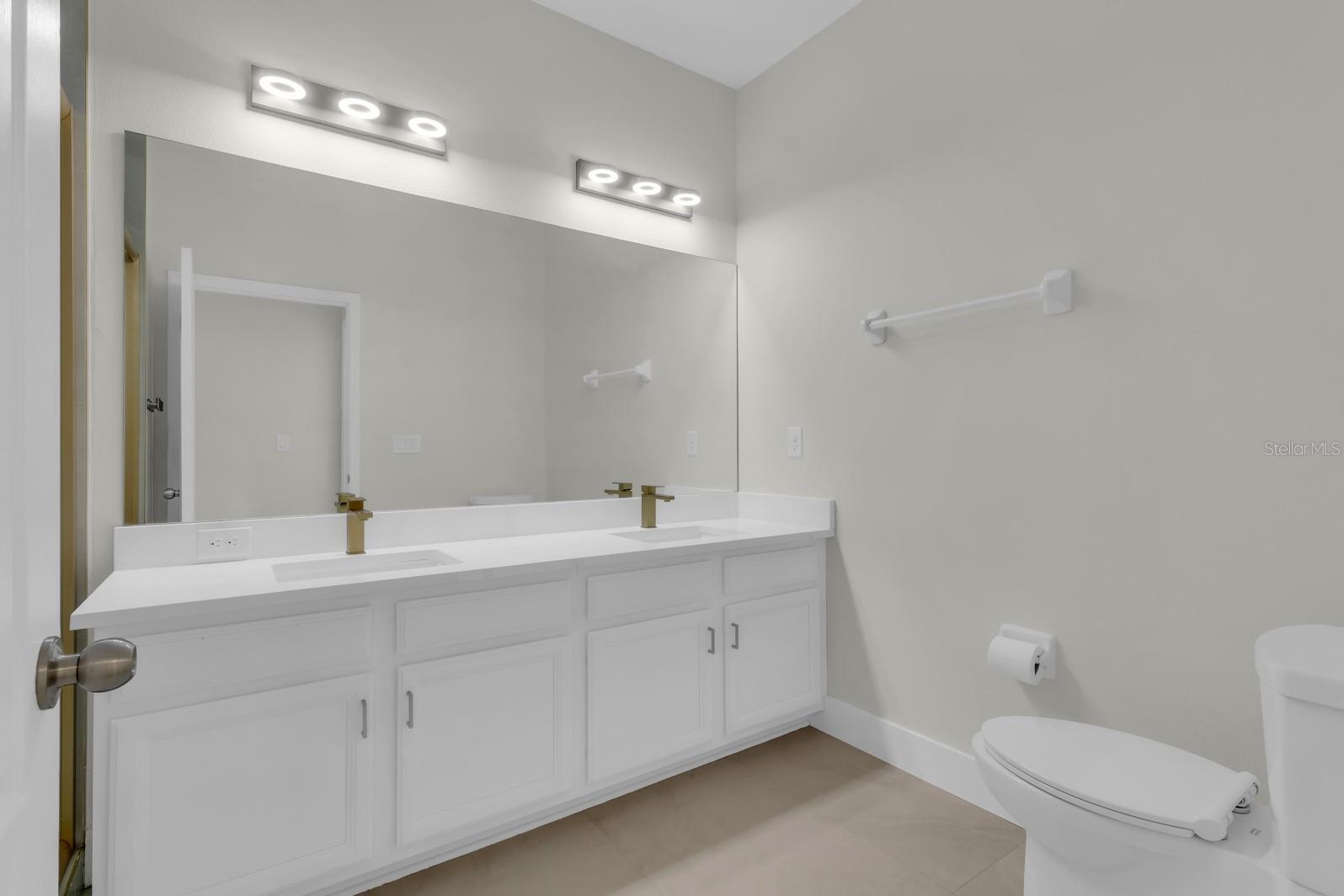 15583 HAMLIN BLOSSOM AVE