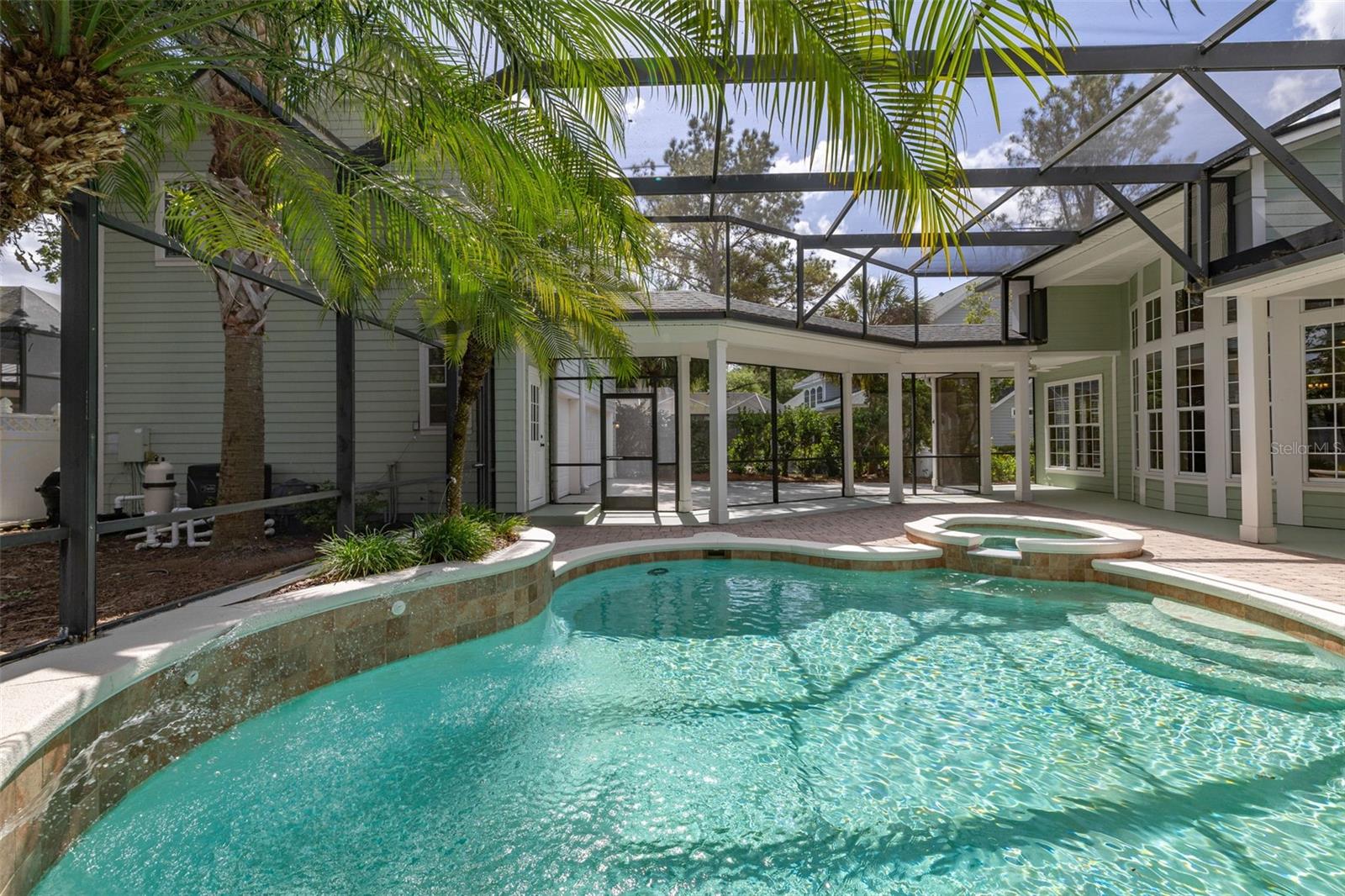 703 EAGLE WOODS TRL