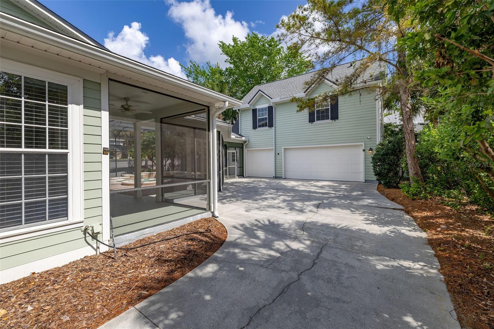 703 EAGLE WOODS TRL