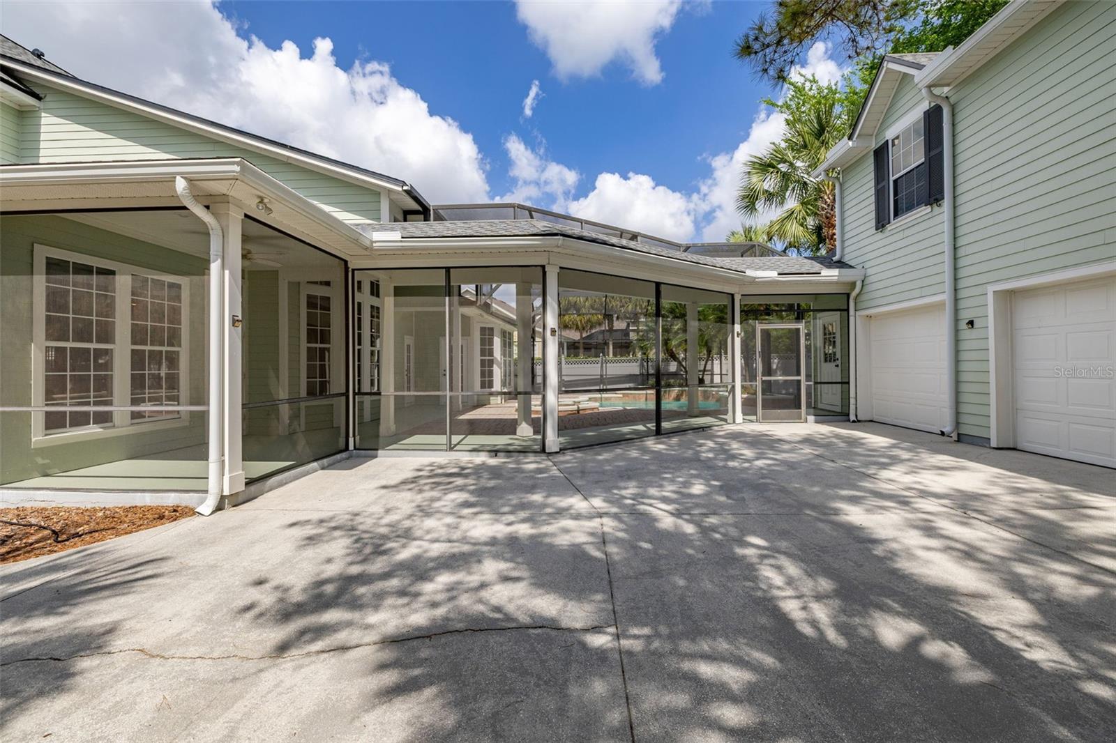 703 EAGLE WOODS TRL