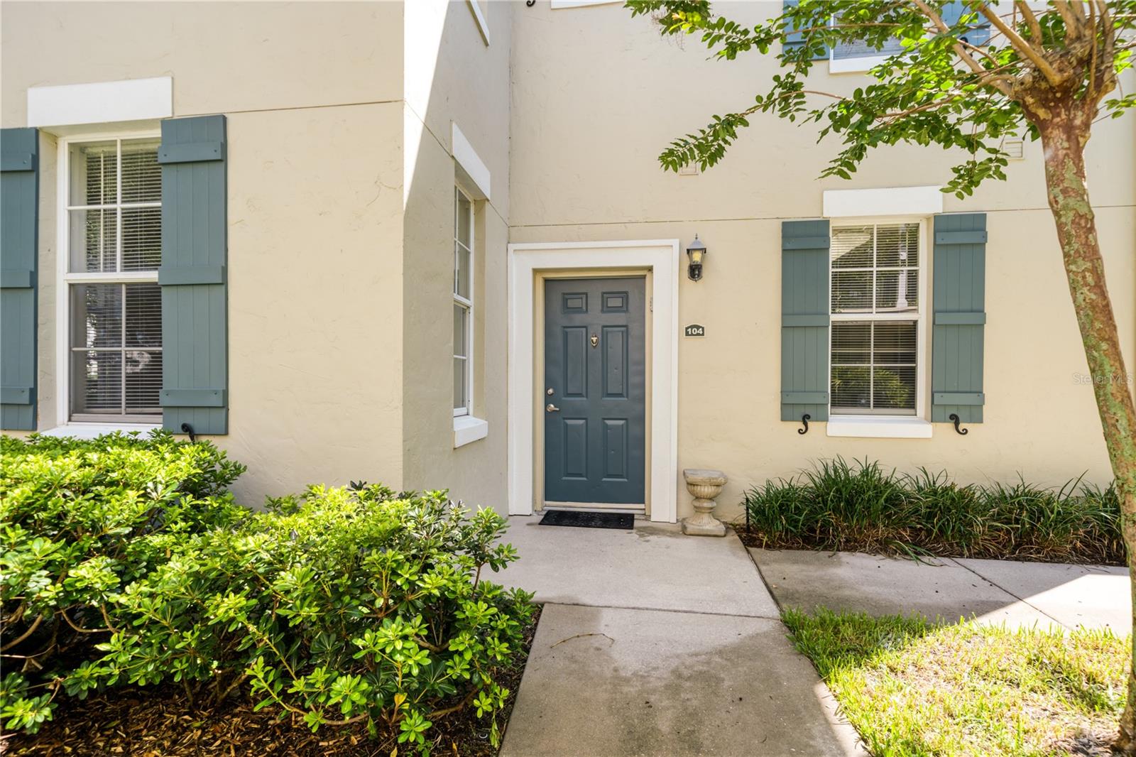 714 SIENA PALM DR #104