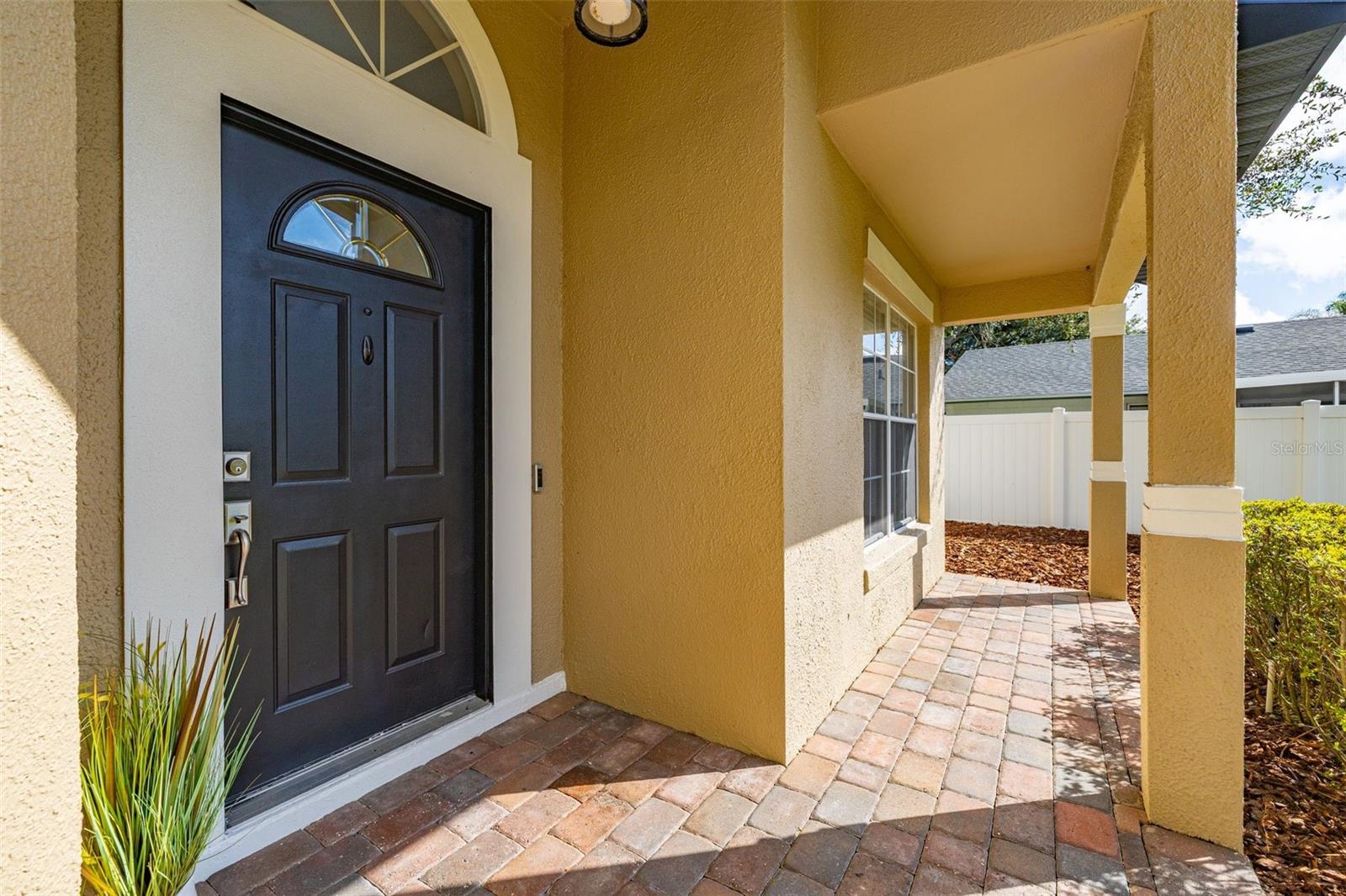 7918 LAKESIDE WOODS DR