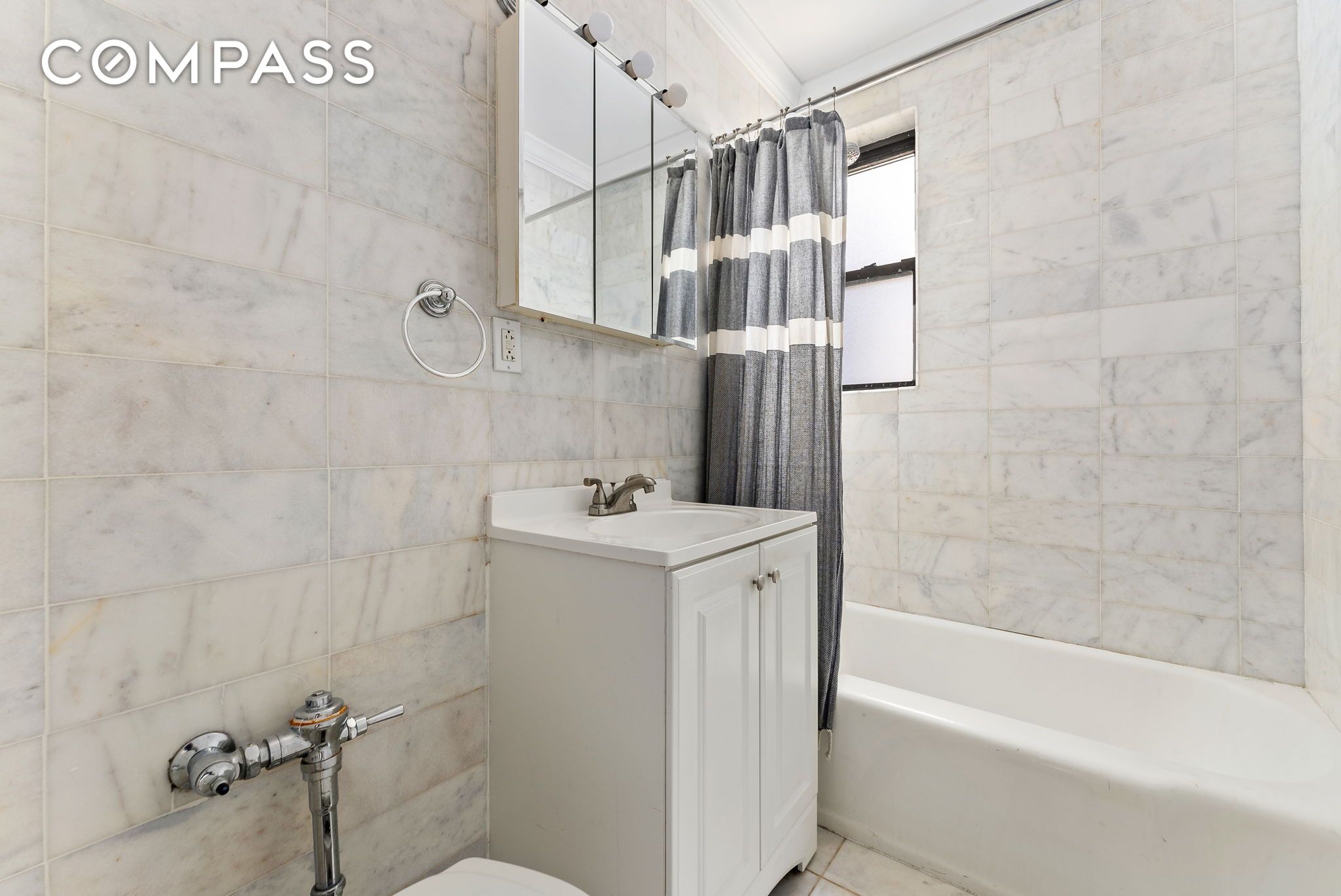 675 Academy Street 3A