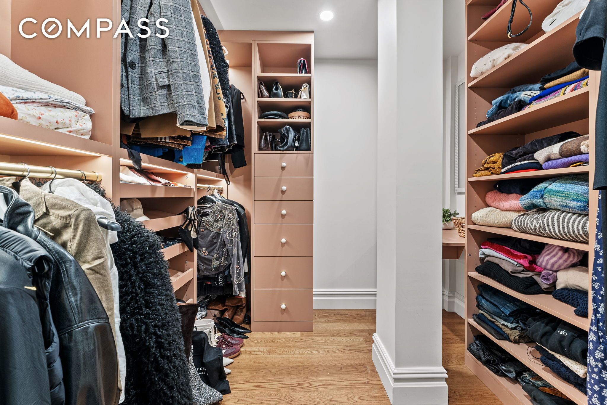 230 Central Park S 6DE