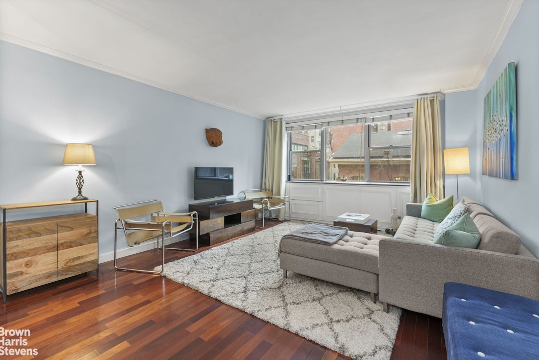 32 GRAMERCY Park S 5F