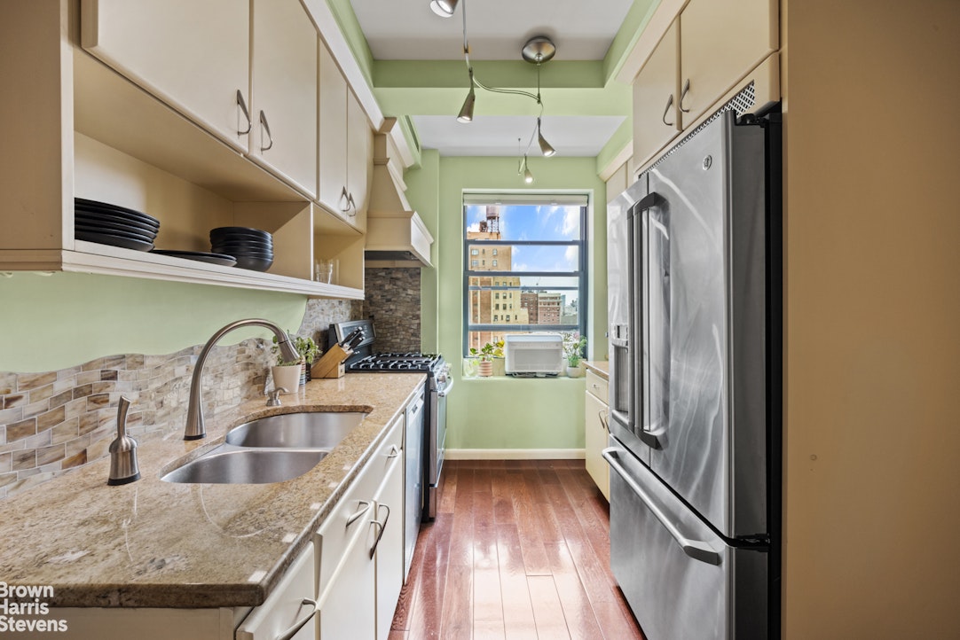 110 W 86TH Street 15B