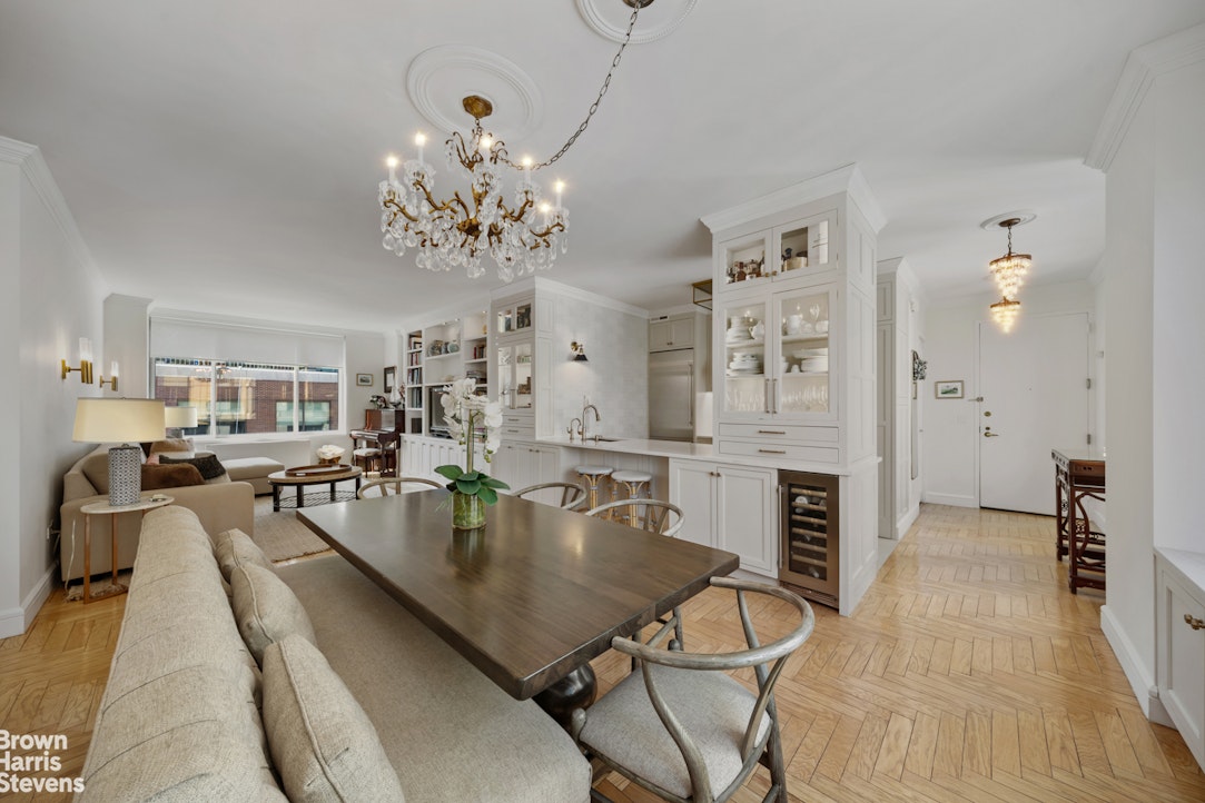 200 RIVERSIDE Boulevard 15I