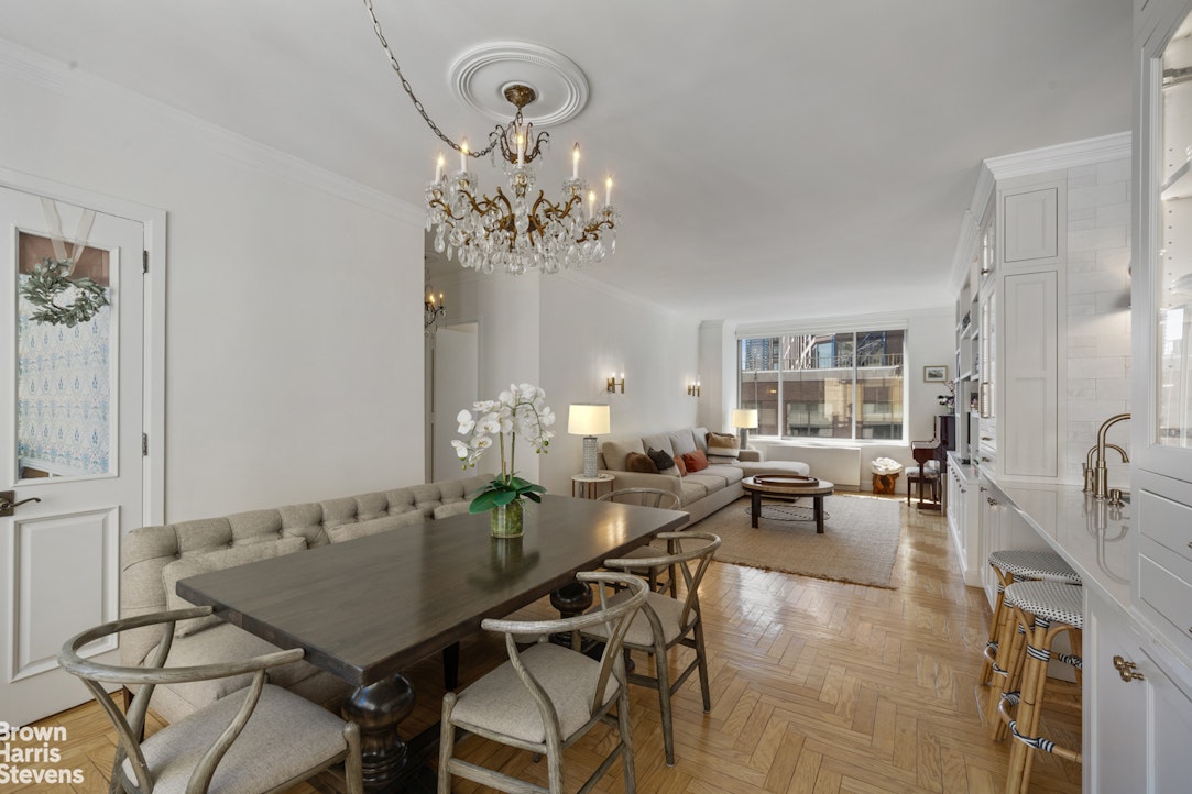200 RIVERSIDE Boulevard 15I