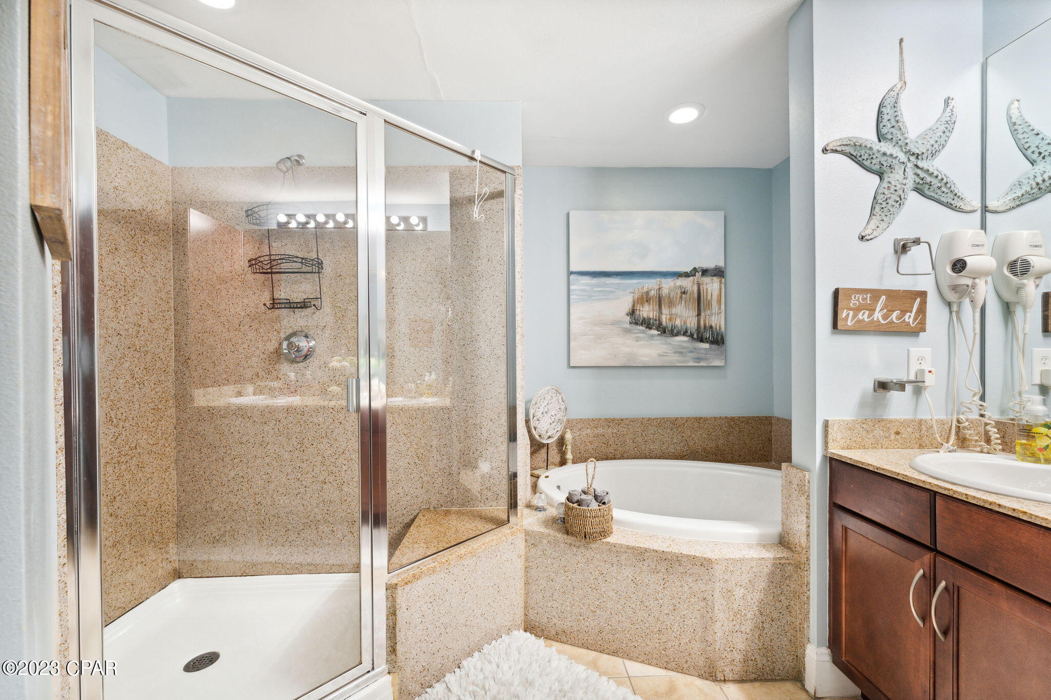 9860 S Thomas Drive 1024