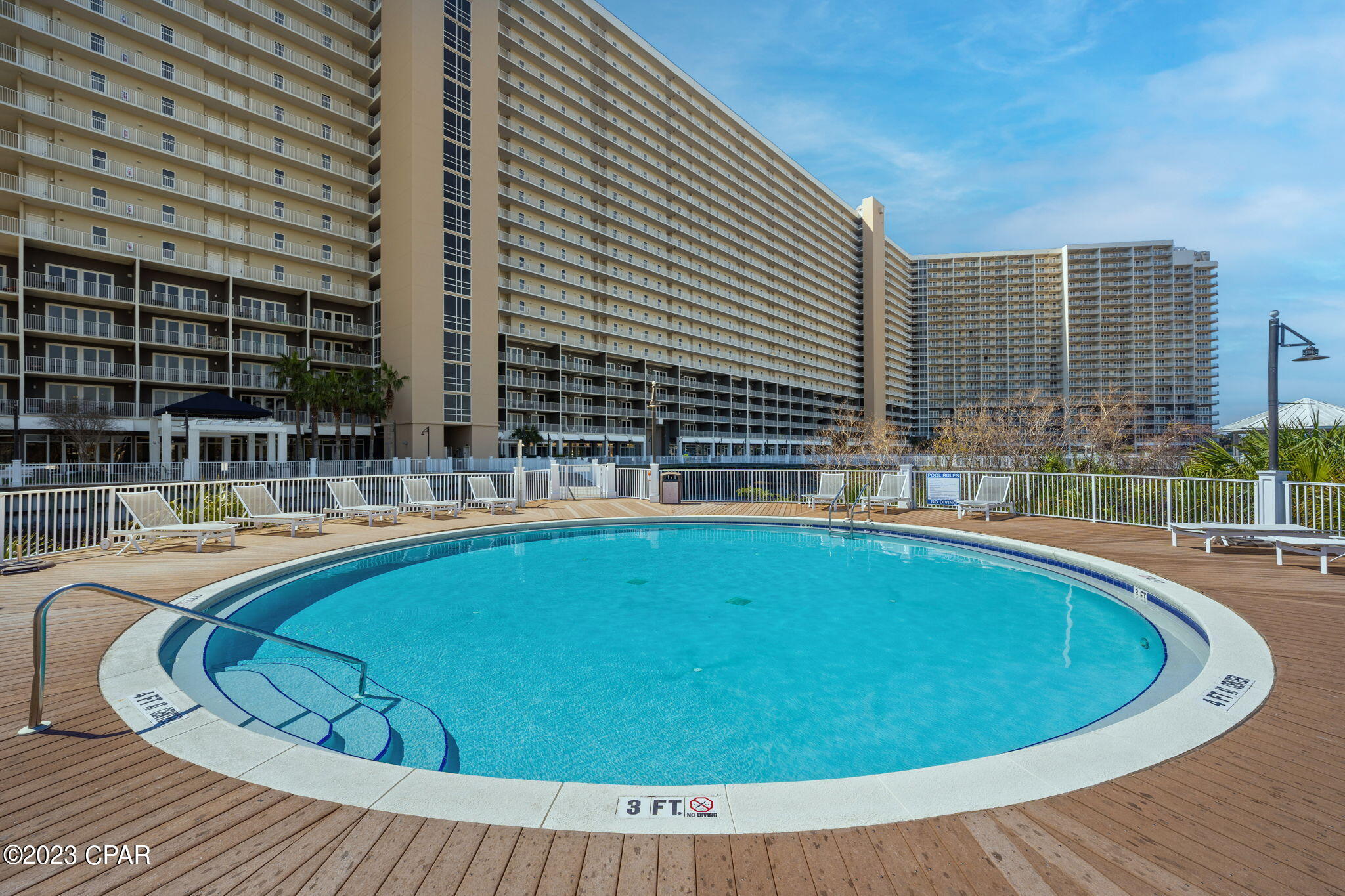 9860 S Thomas Drive 1024