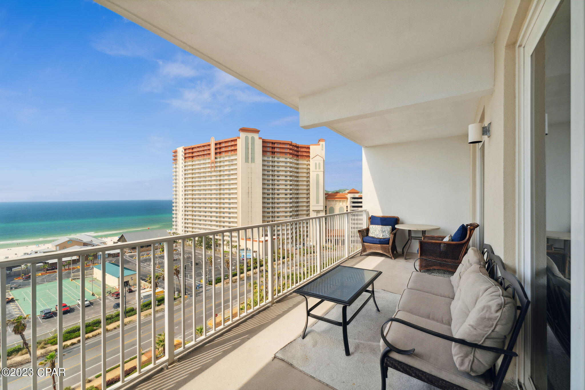 9860 S Thomas Drive 1024