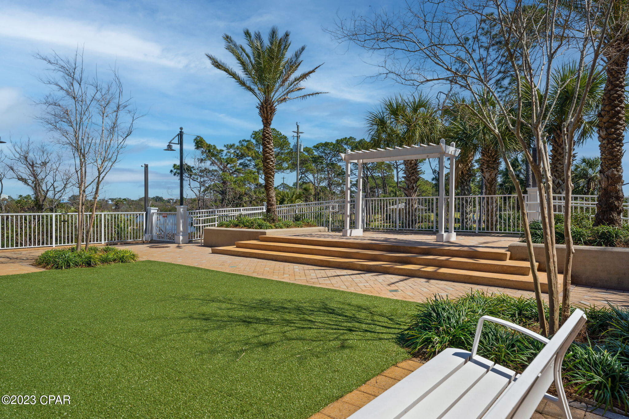 9860 S Thomas Drive 1024