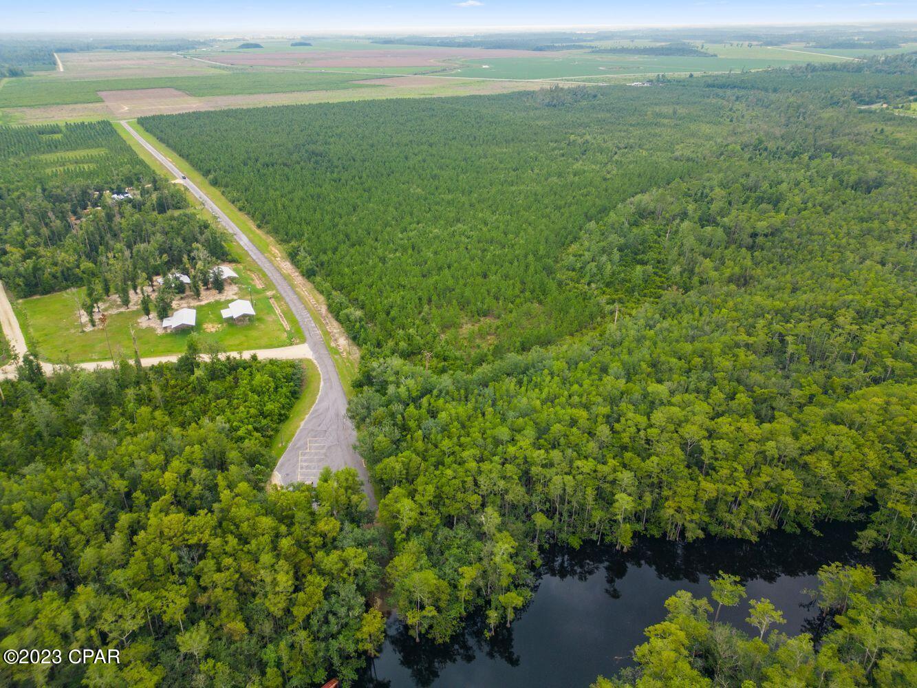 00 SE CHIPOLA PARK Road