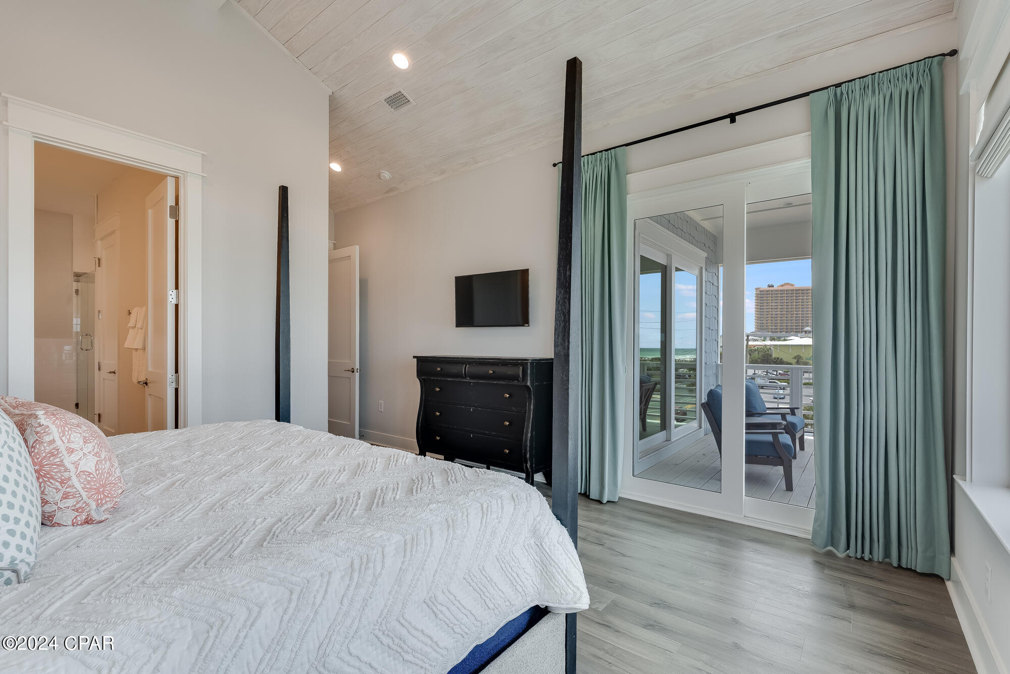 16320 Front Beach Road