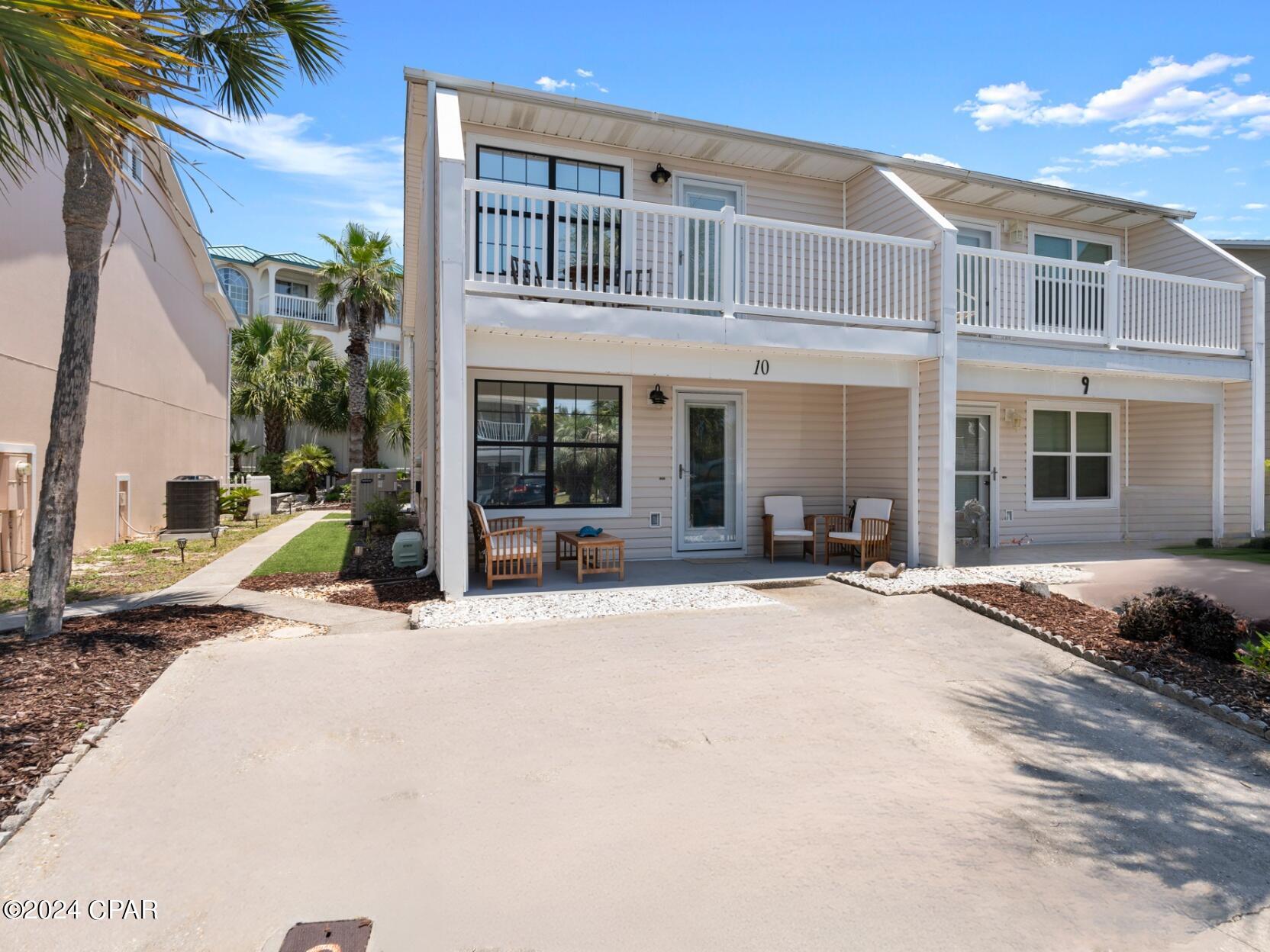10 Chateau Road