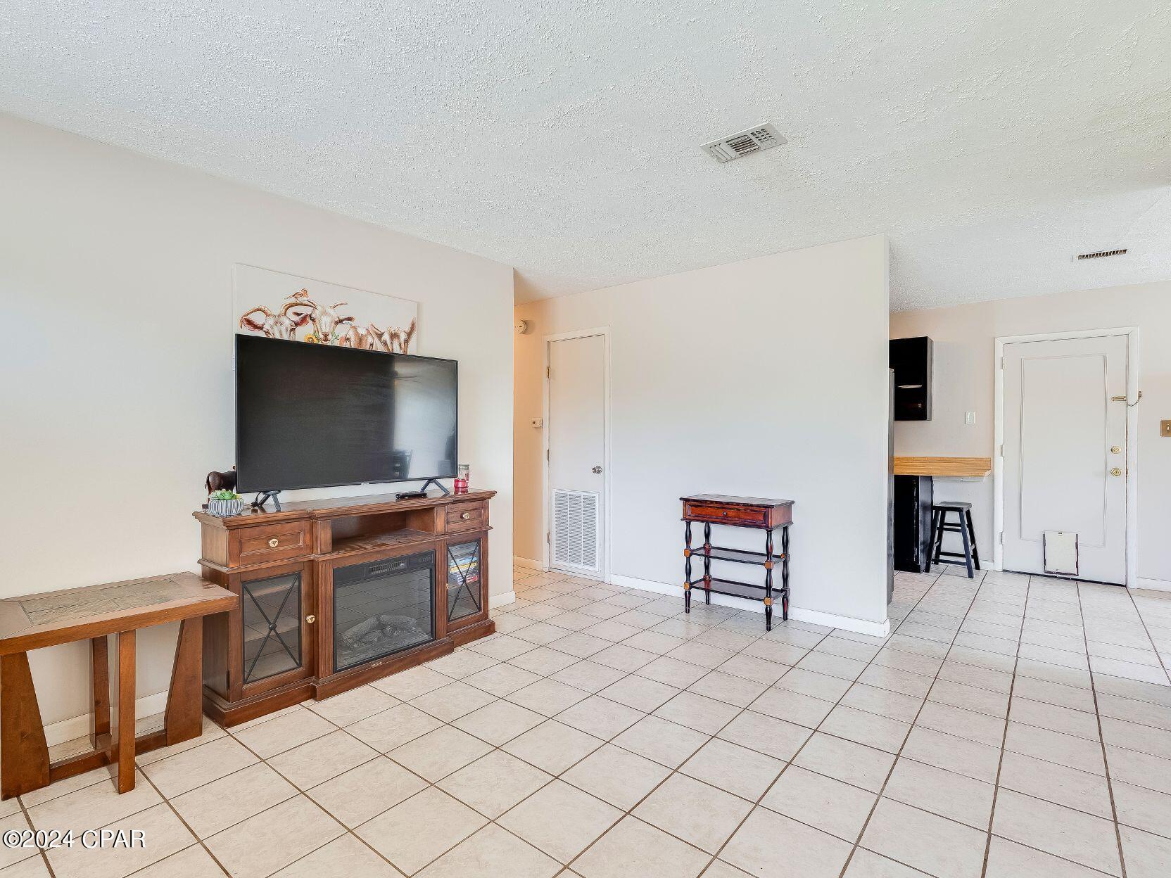 2306 W 21st Street