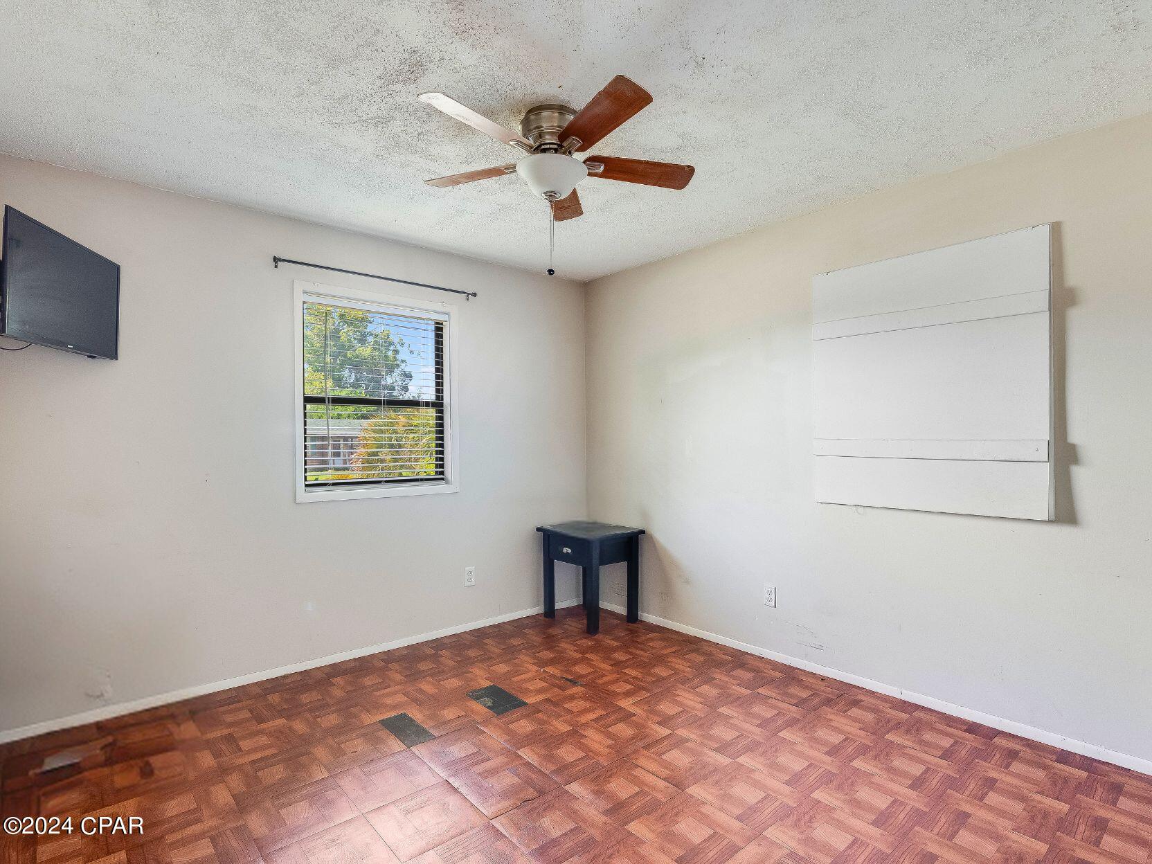 2306 W 21st Street