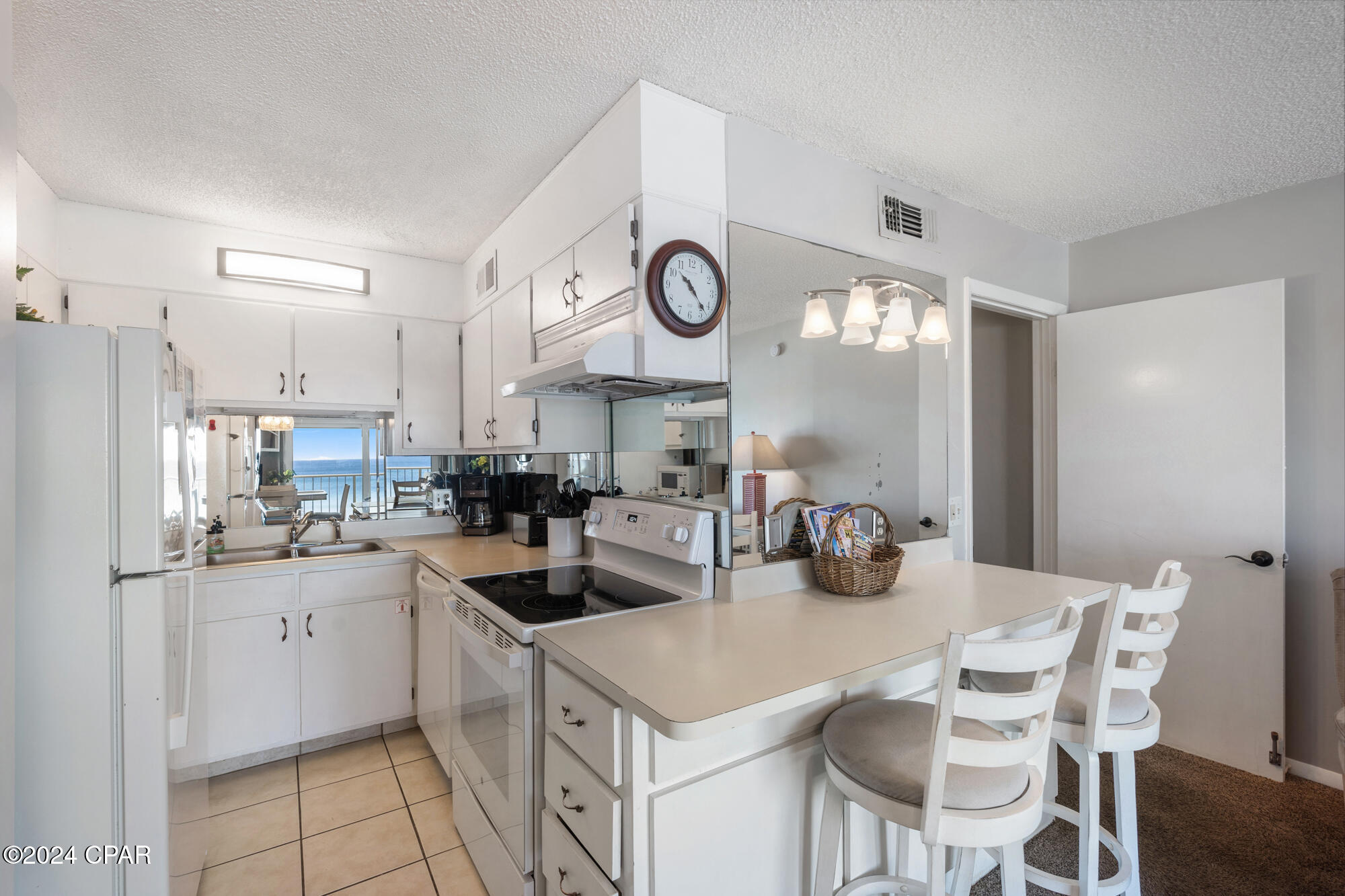8743 Thomas Drive 412