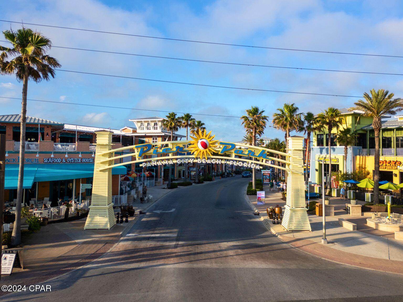 326 E Lakeshore Drive