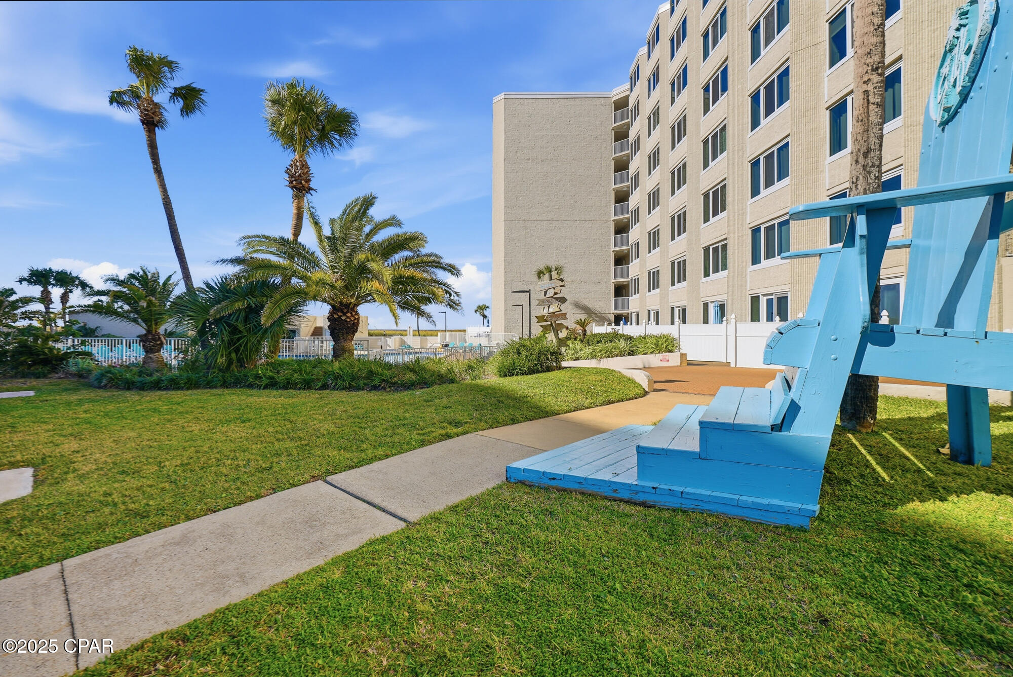 8817 S Thomas Drive A815