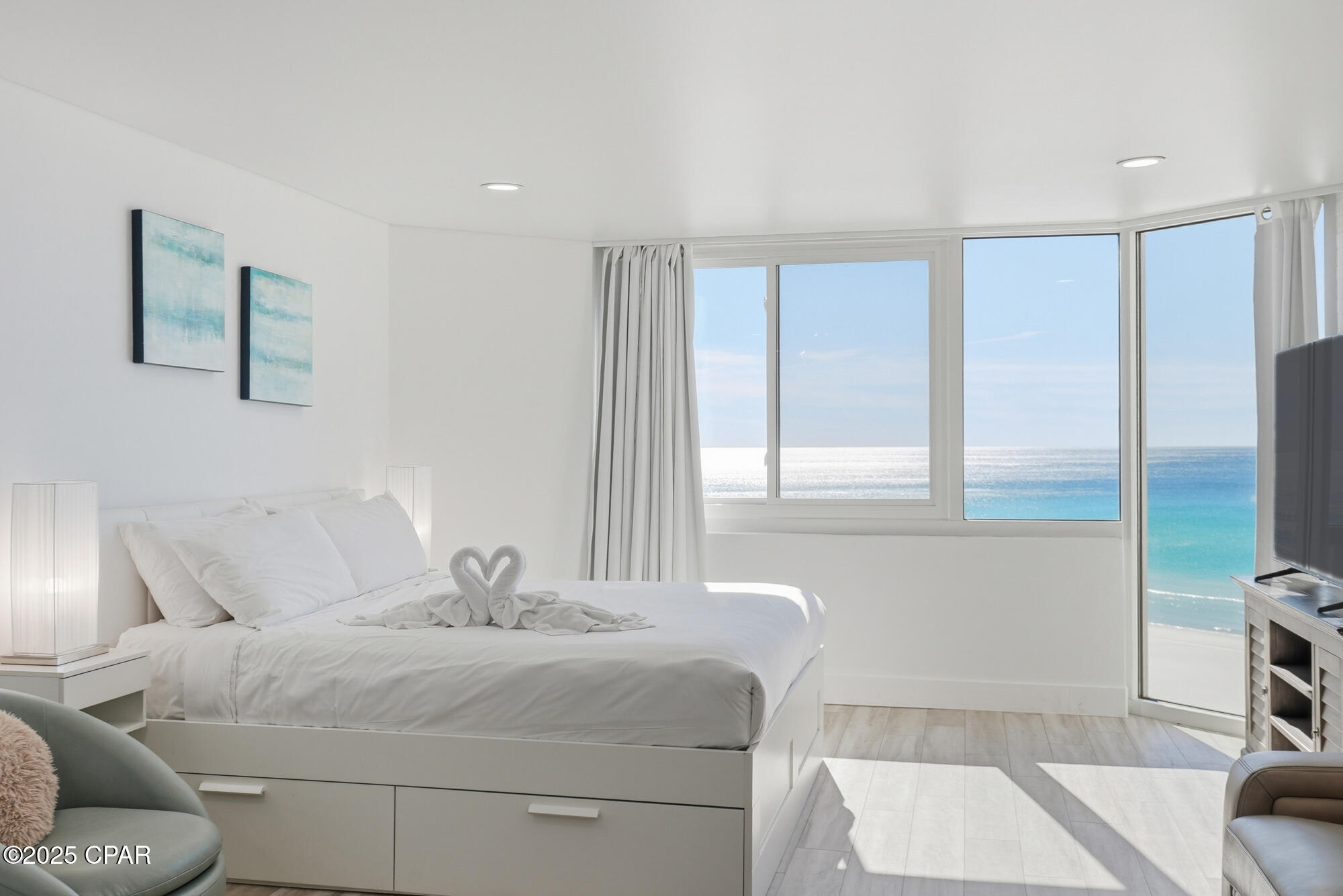 8817 S Thomas Drive A815