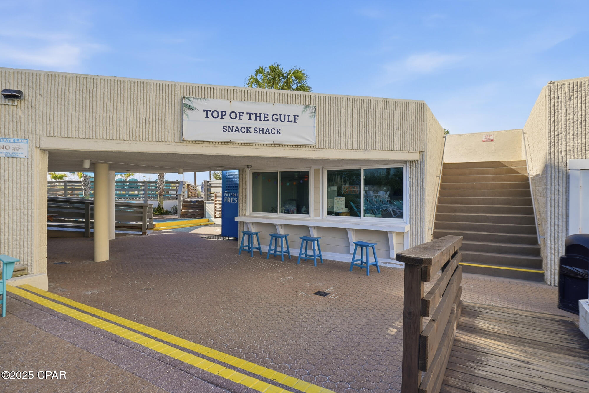 8817 S Thomas Drive A815