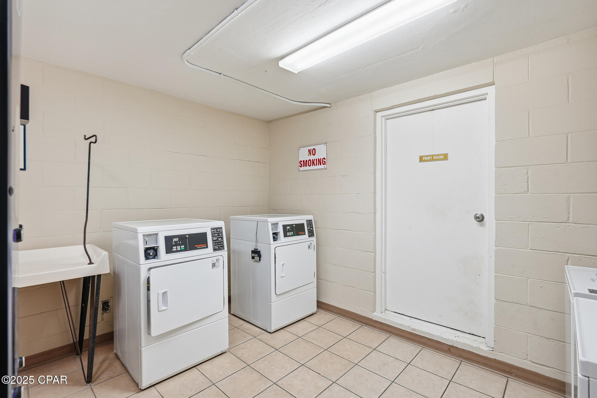 8817 S Thomas Drive A815