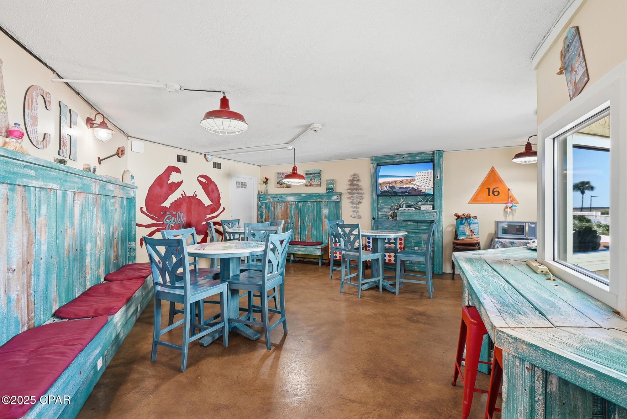 8817 S Thomas Drive A815