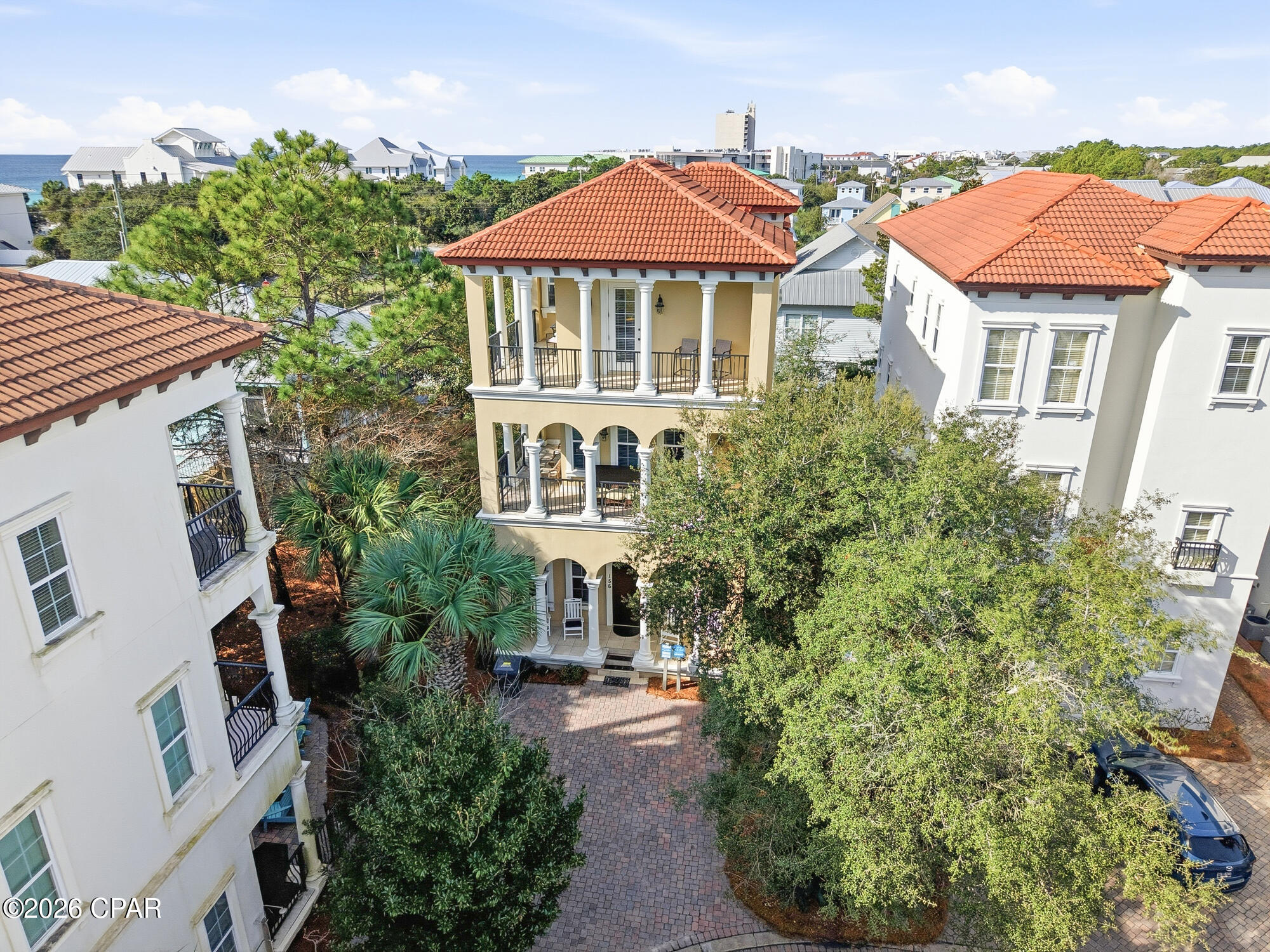 156 Palmeira Way