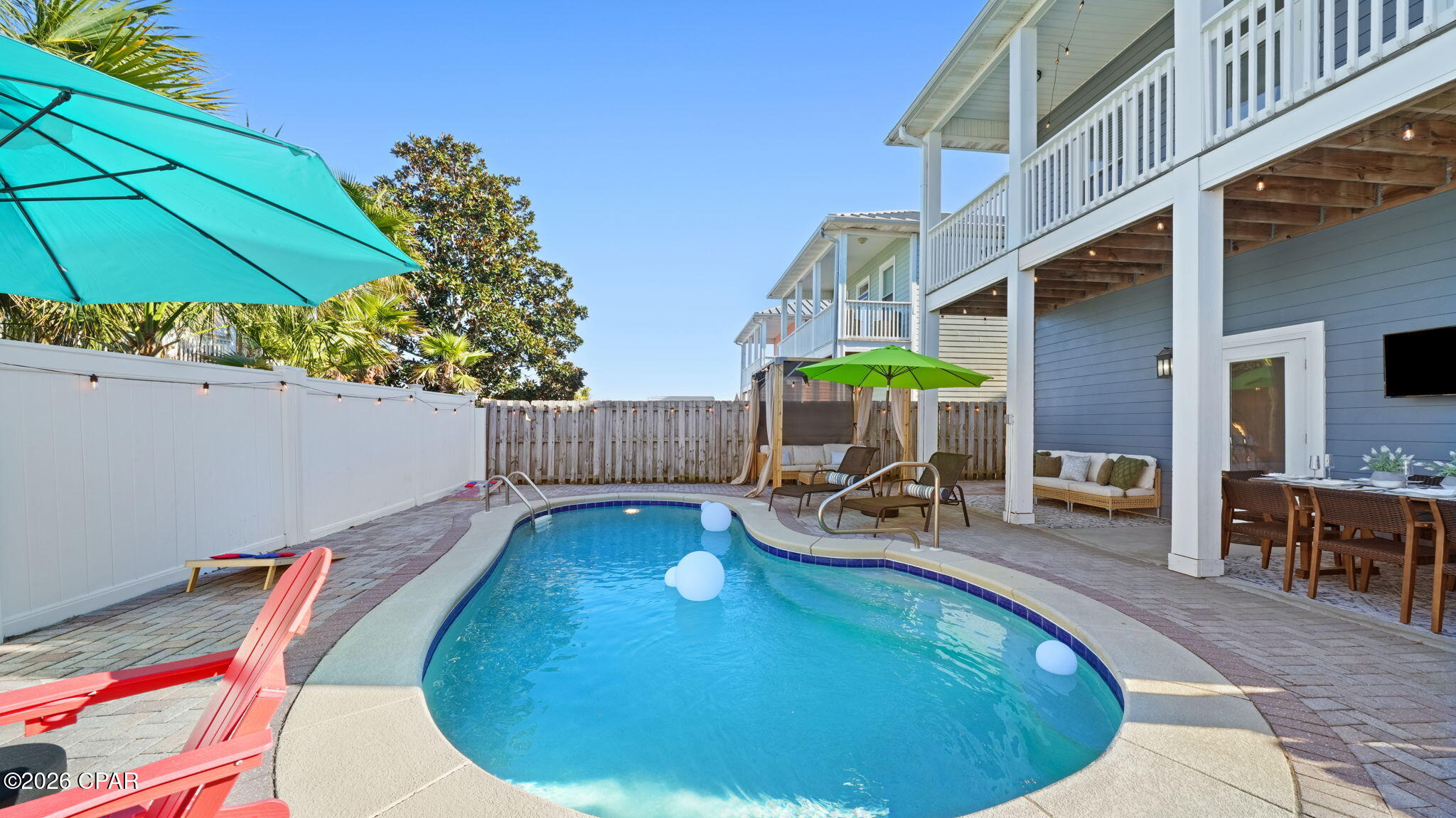 6728 Beach Drive