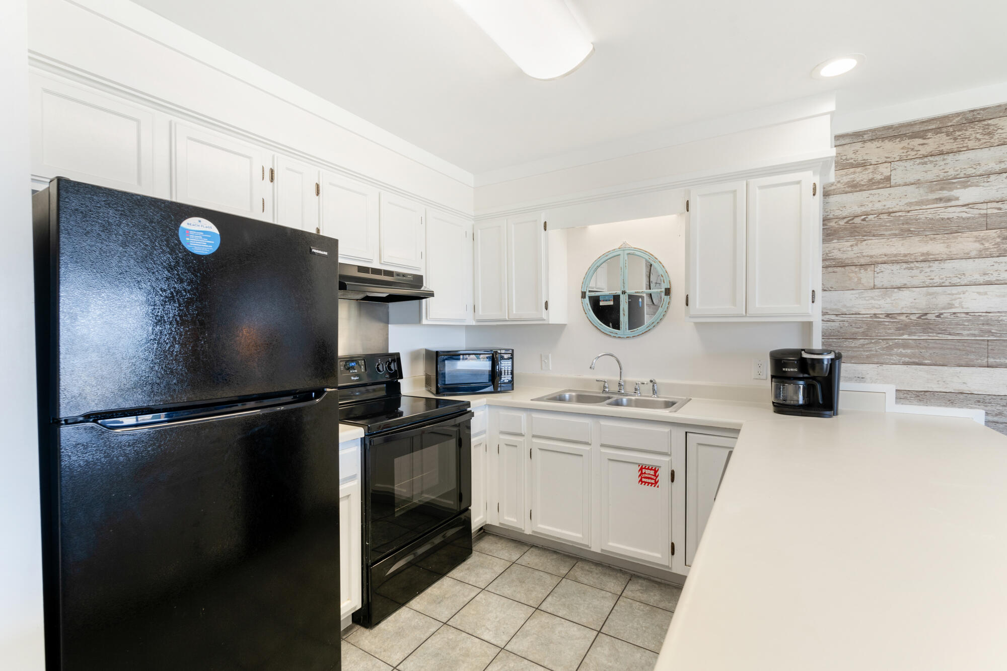 19504 Front Beach Road, 1006