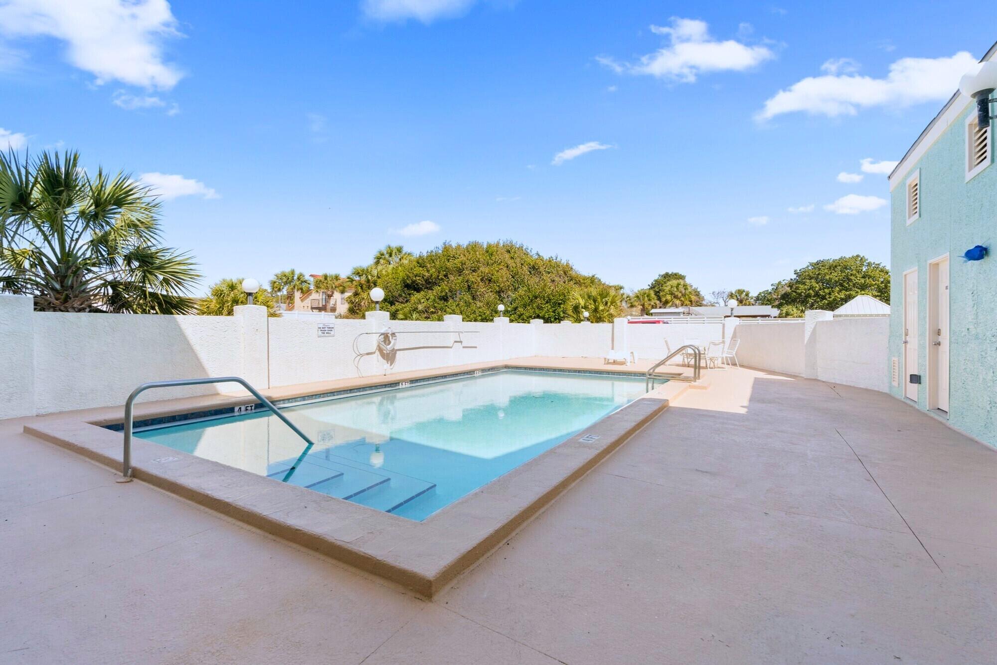 19504 Front Beach Road, 1006